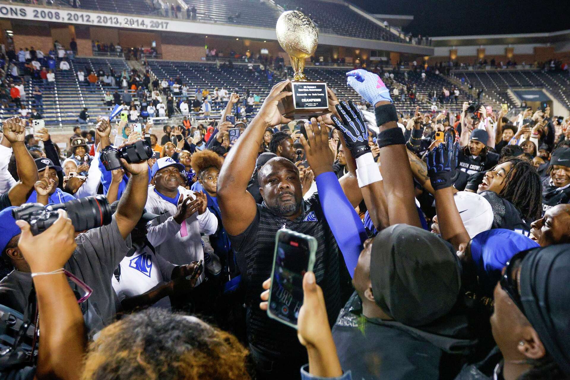 Everything to know about North Crowley vs. Westlake in 6A Div. I state ...