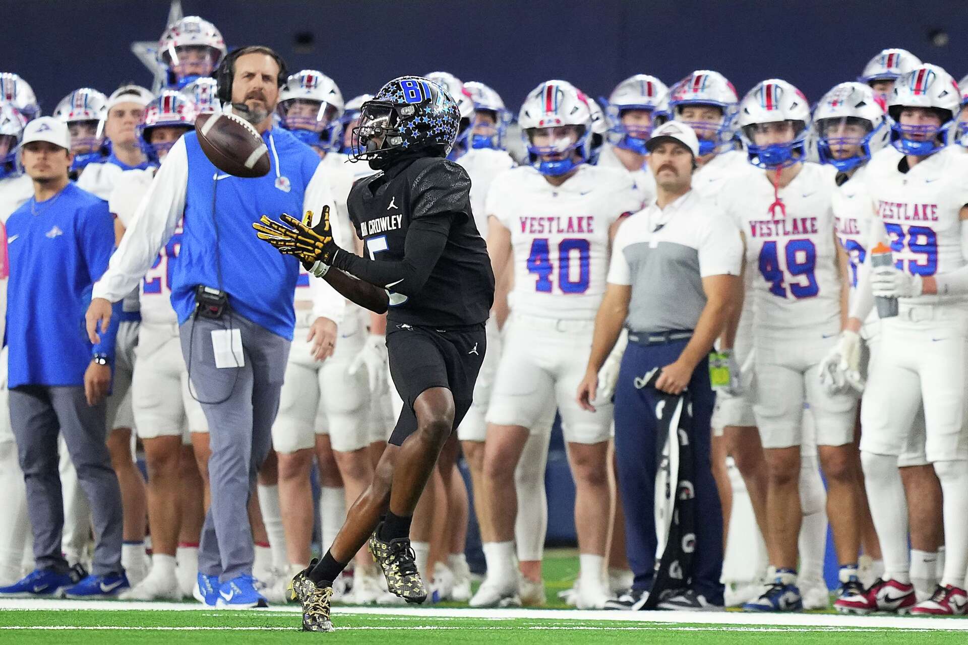 Cowboys lineman among many celebrating North Crowley state title win