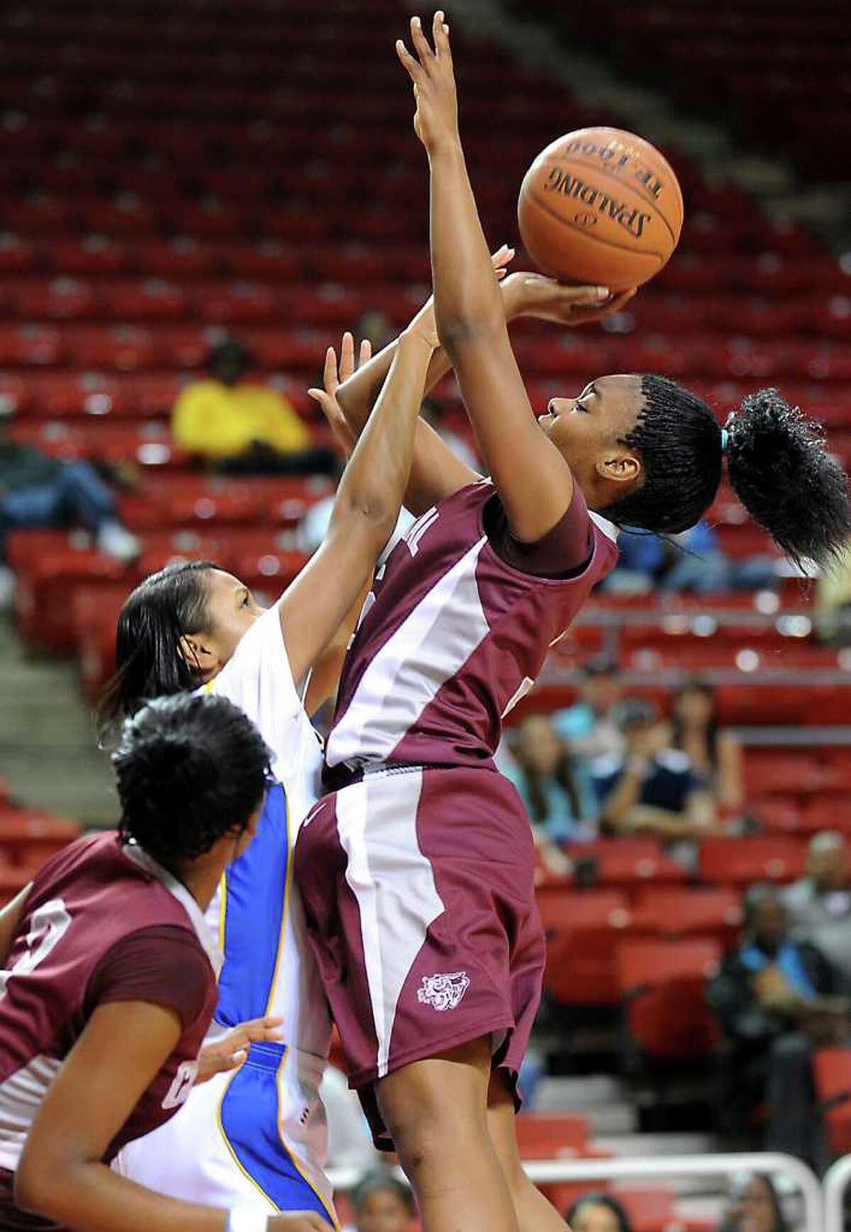 Halftime adjustments fuels Central girl's YMBL tourney victory