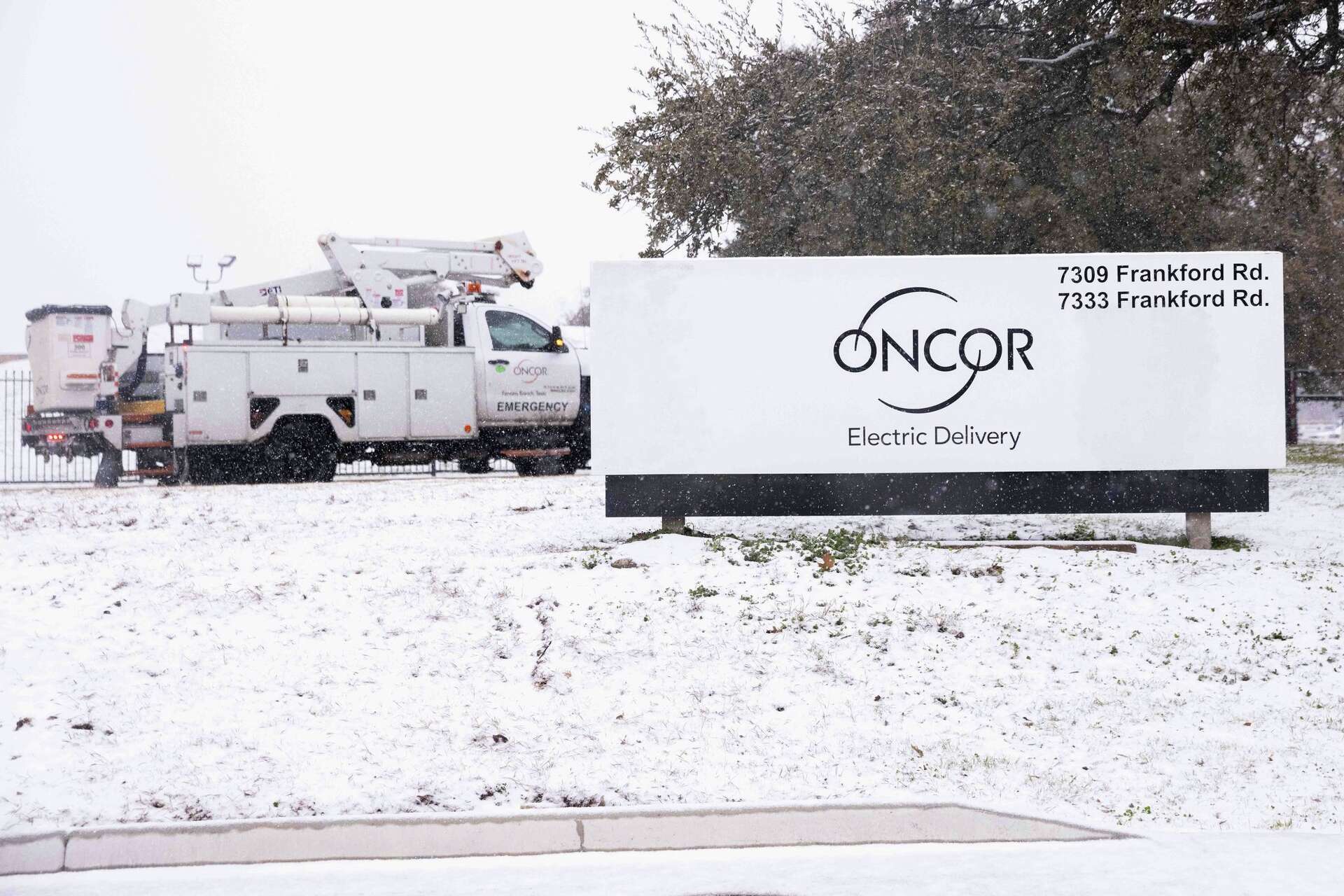 Dallas weather: Power outages during winter storm few
