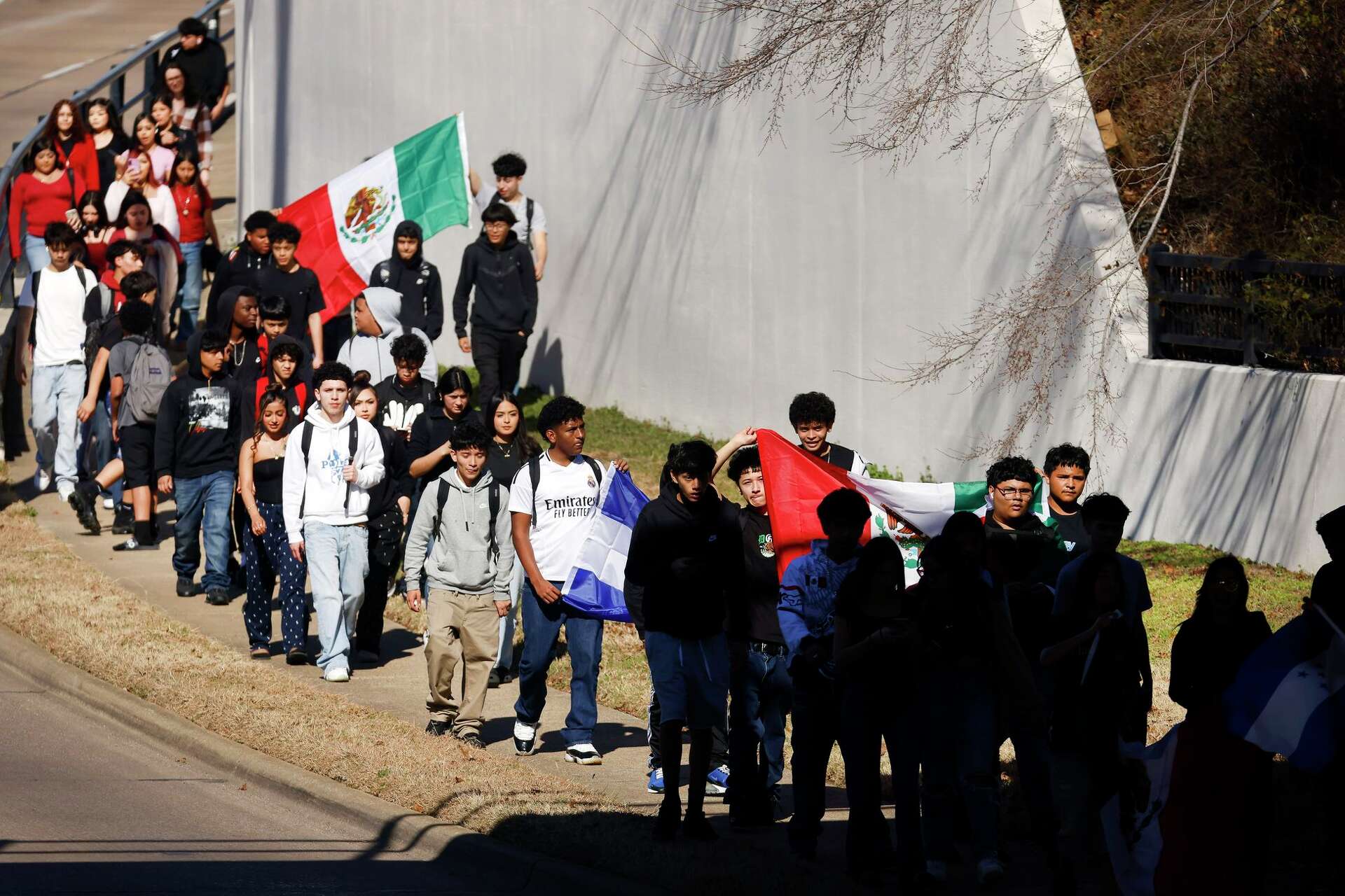 High school students walk out of North Texas schools protesting ...