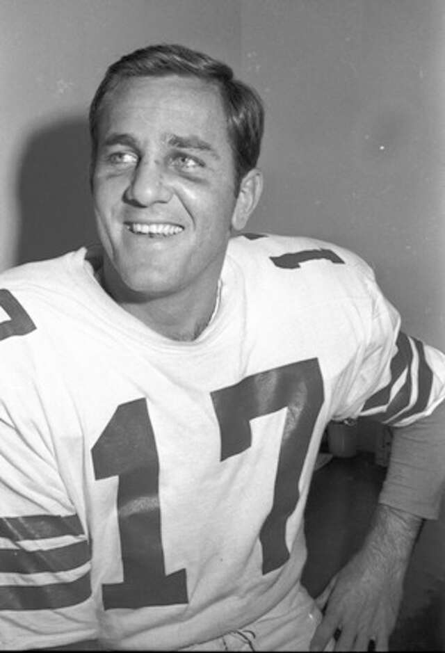 Ex-Cowboys QB, 'Monday Night' announcer Dandy Don dies at 72