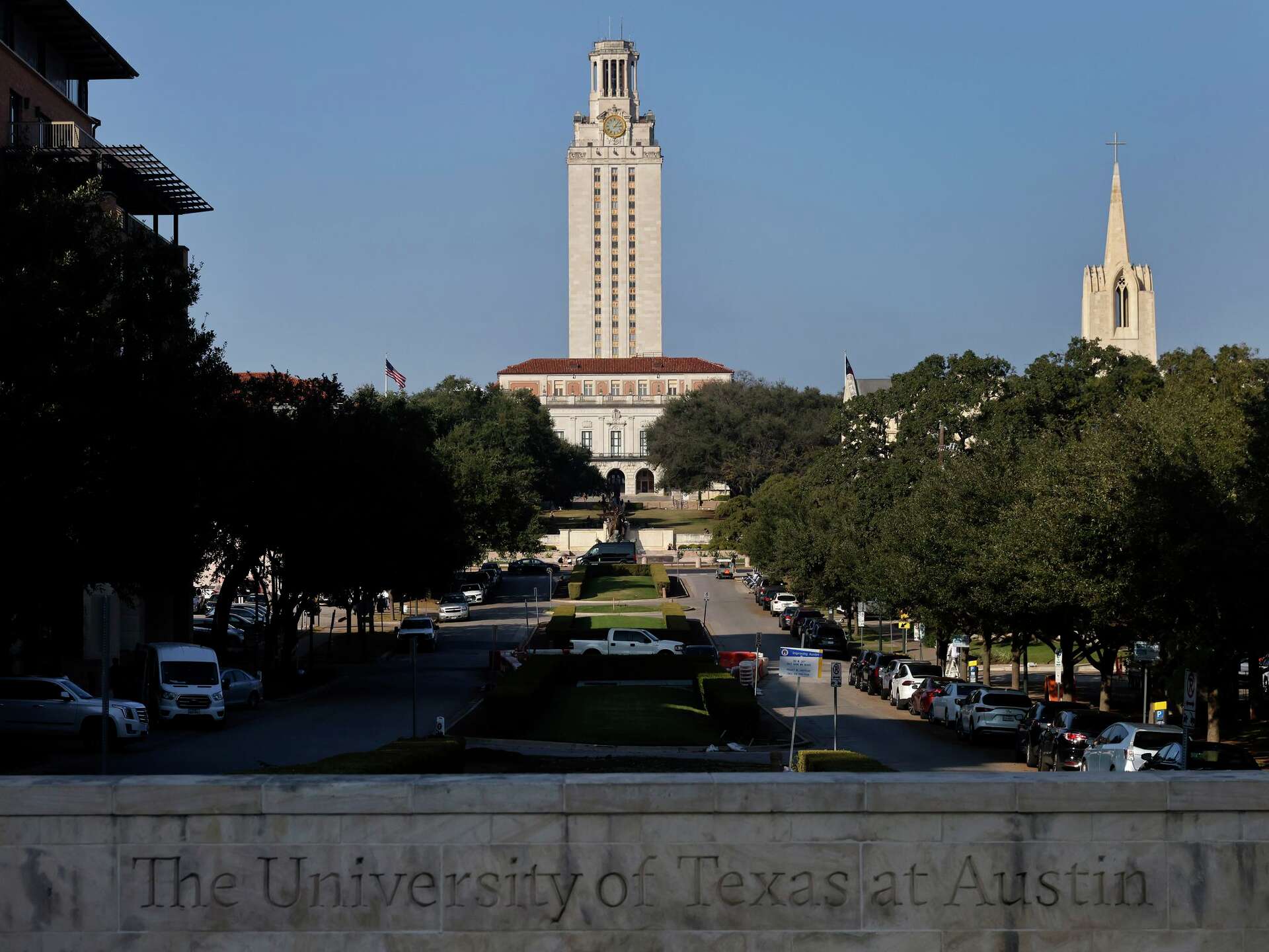 UT System limits how professors can teach 'controversial topics'