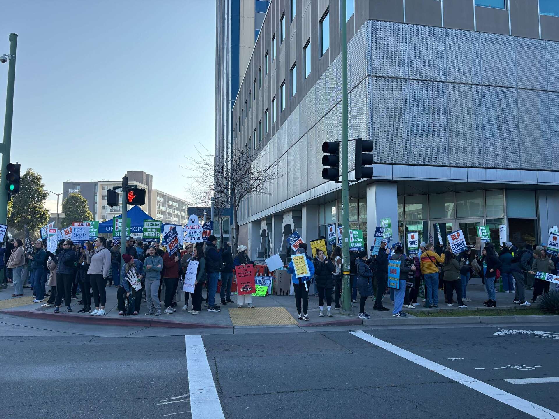 Kaiser strike begins as 31,000 workers walk off the job