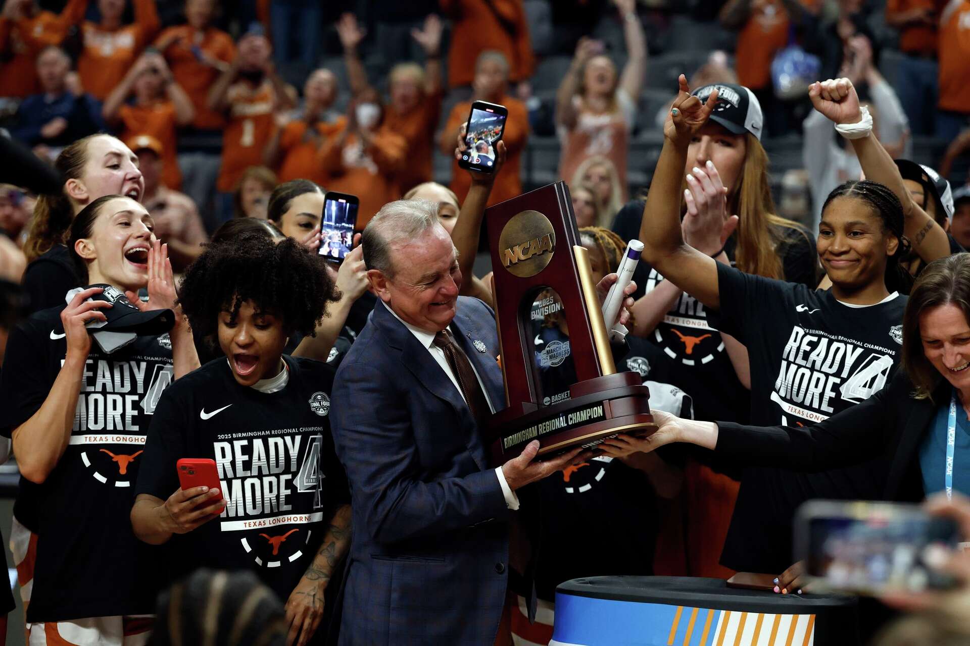 Longhorns motivated to win for beloved coach Vic Schaefer