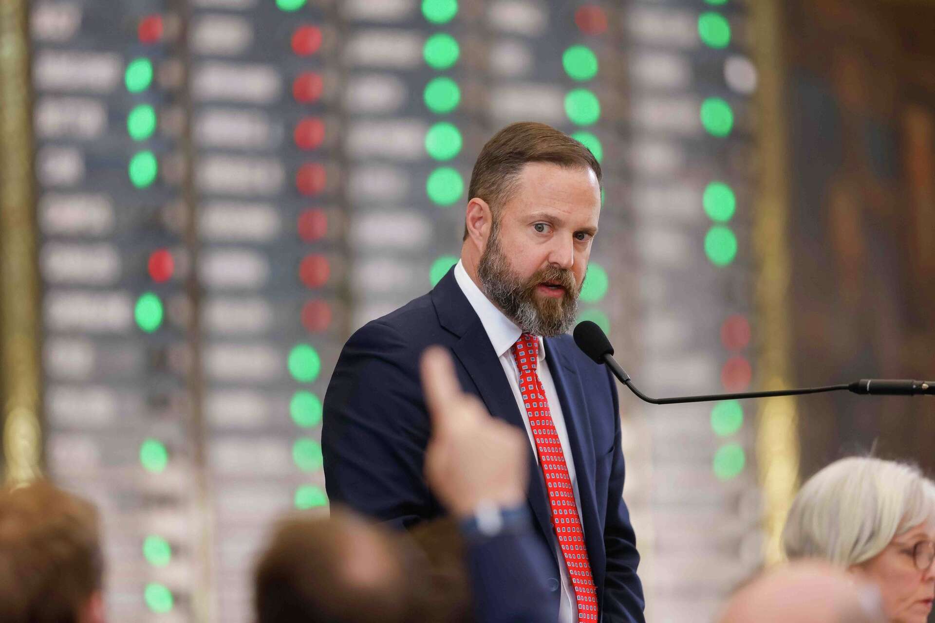 Texas House advances $1B school choice bill in historic vote