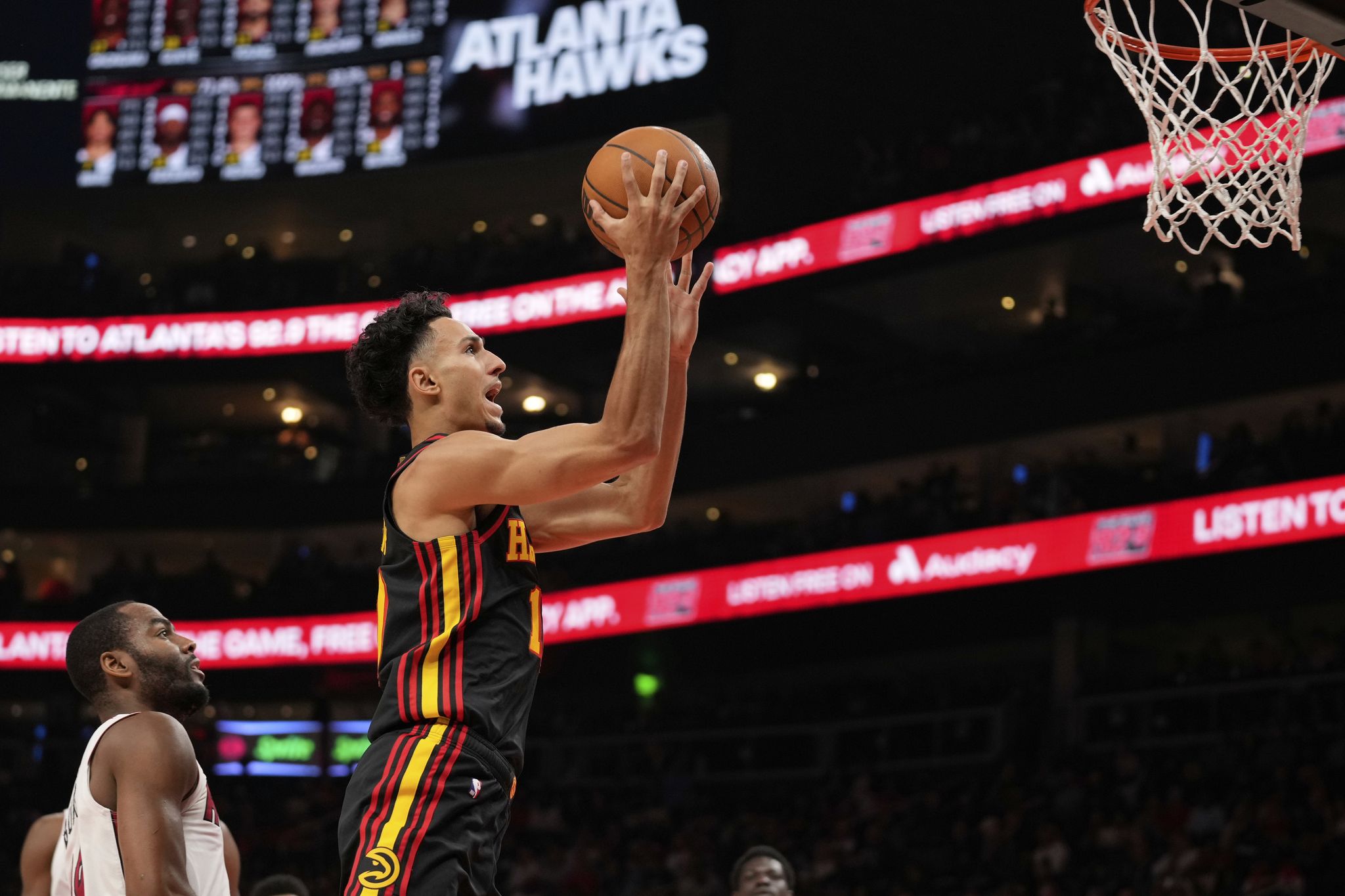 Mavericks acquire former No. 1 pick Zaccharie Risacher in three-team trade, reports say