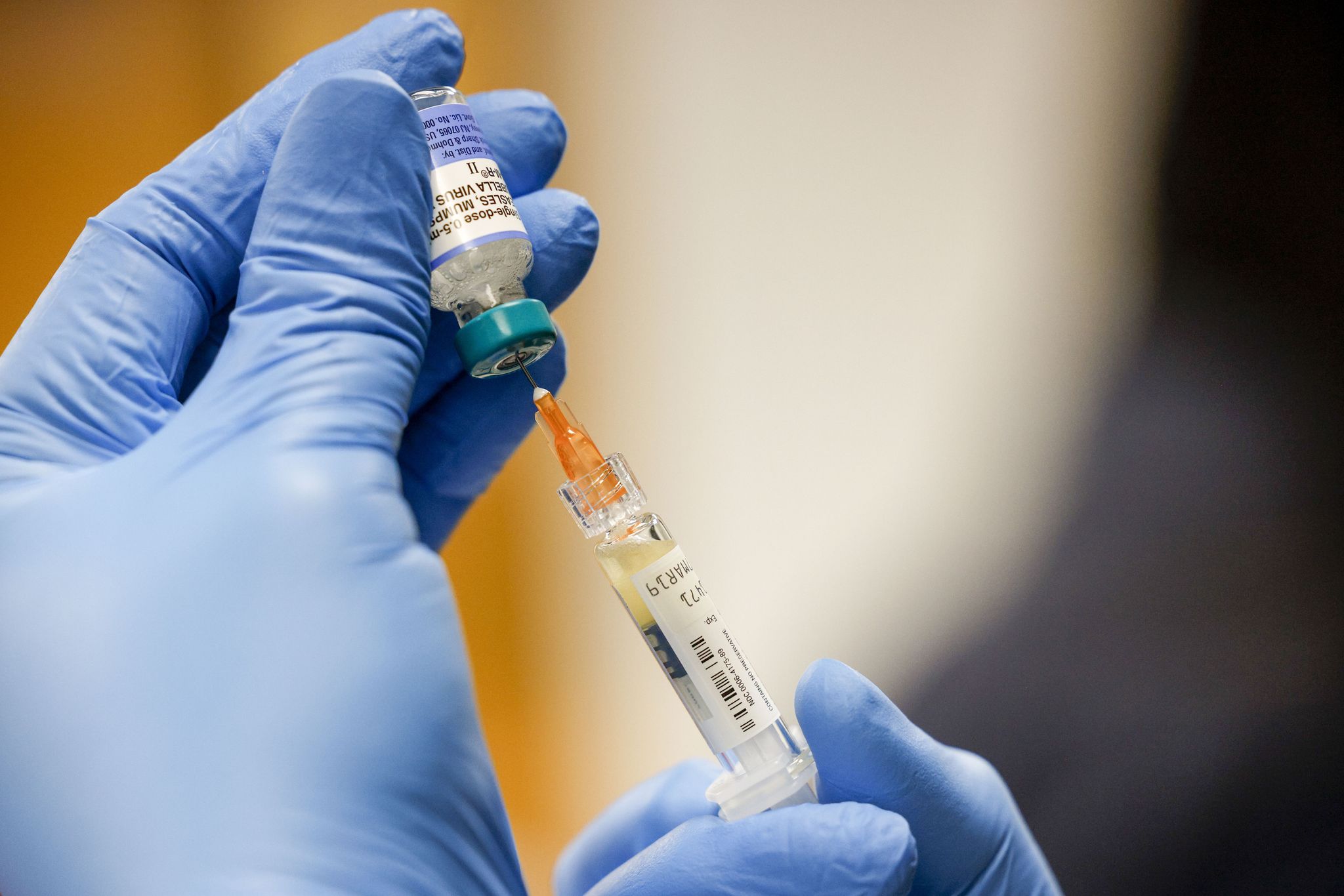 Collin County middle schooler tests positive for measles