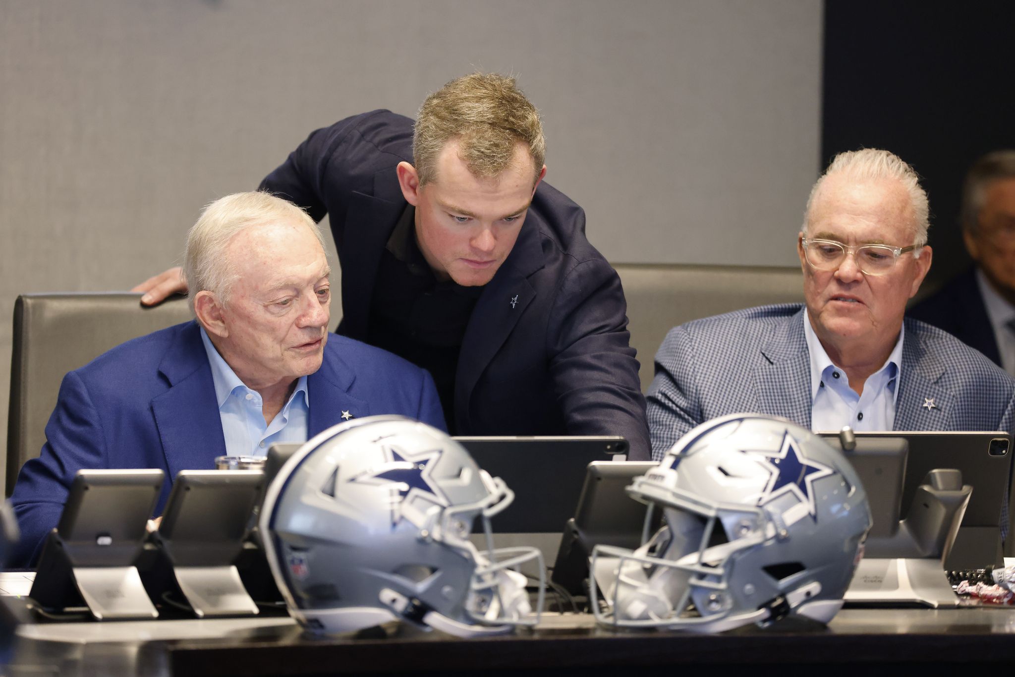 Dallas Cowboys Dynasty Grows: Jerry Jones to Welcome New Great-Grandchild