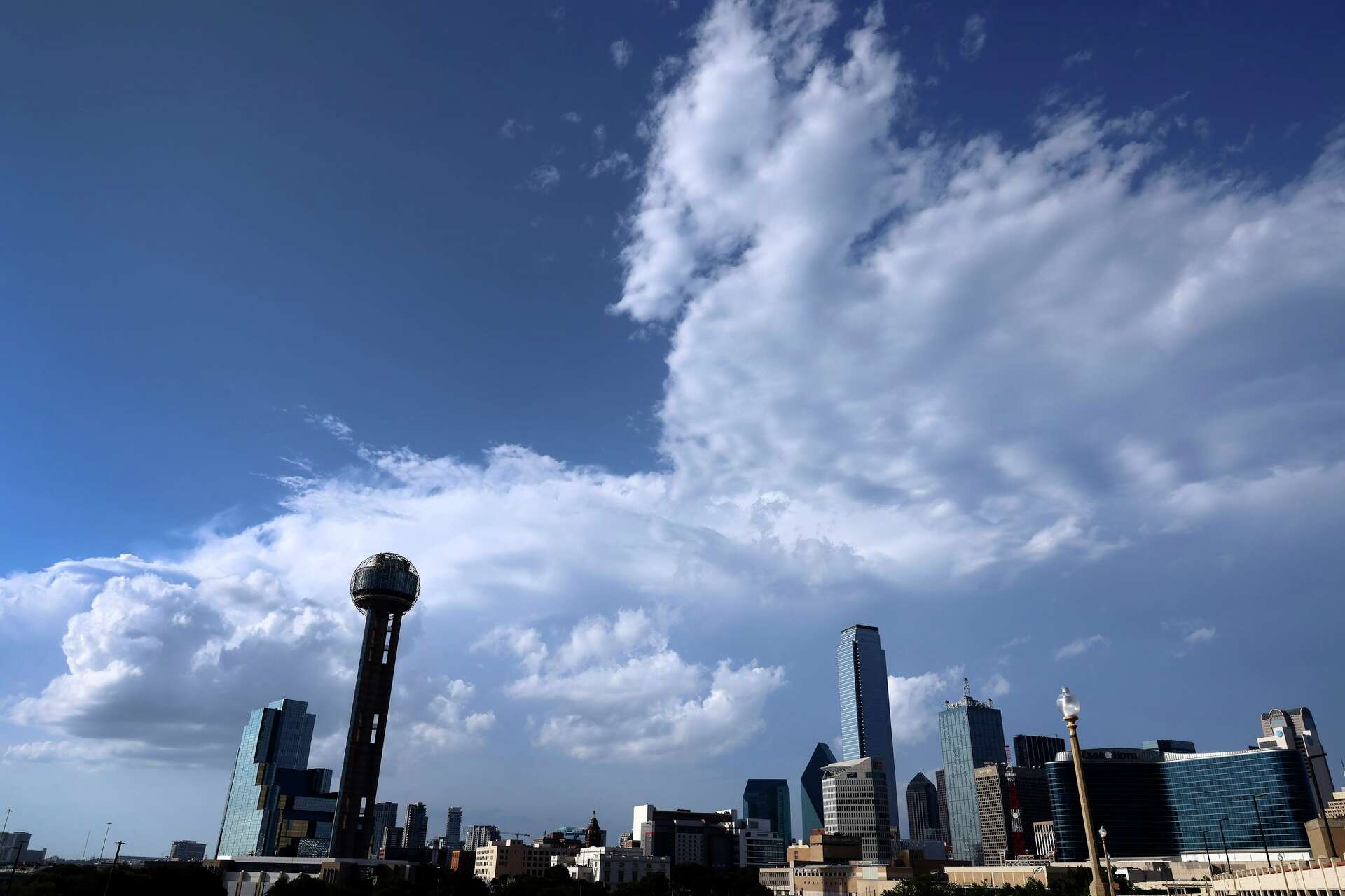 Dallas weather: Slightly cooler weather on tap Thursday