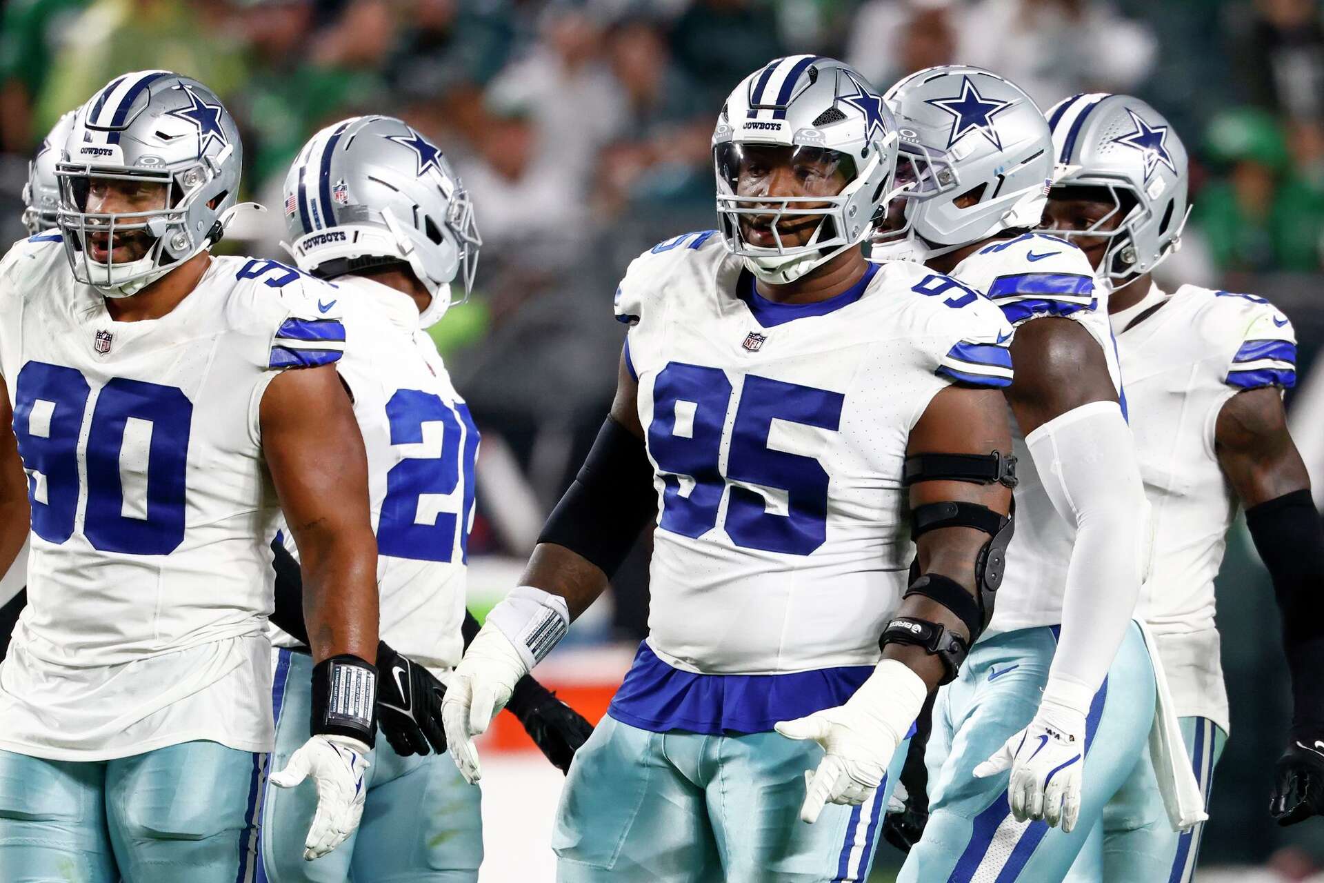 Cowboys open cap space after Kenny Clark contract restructure