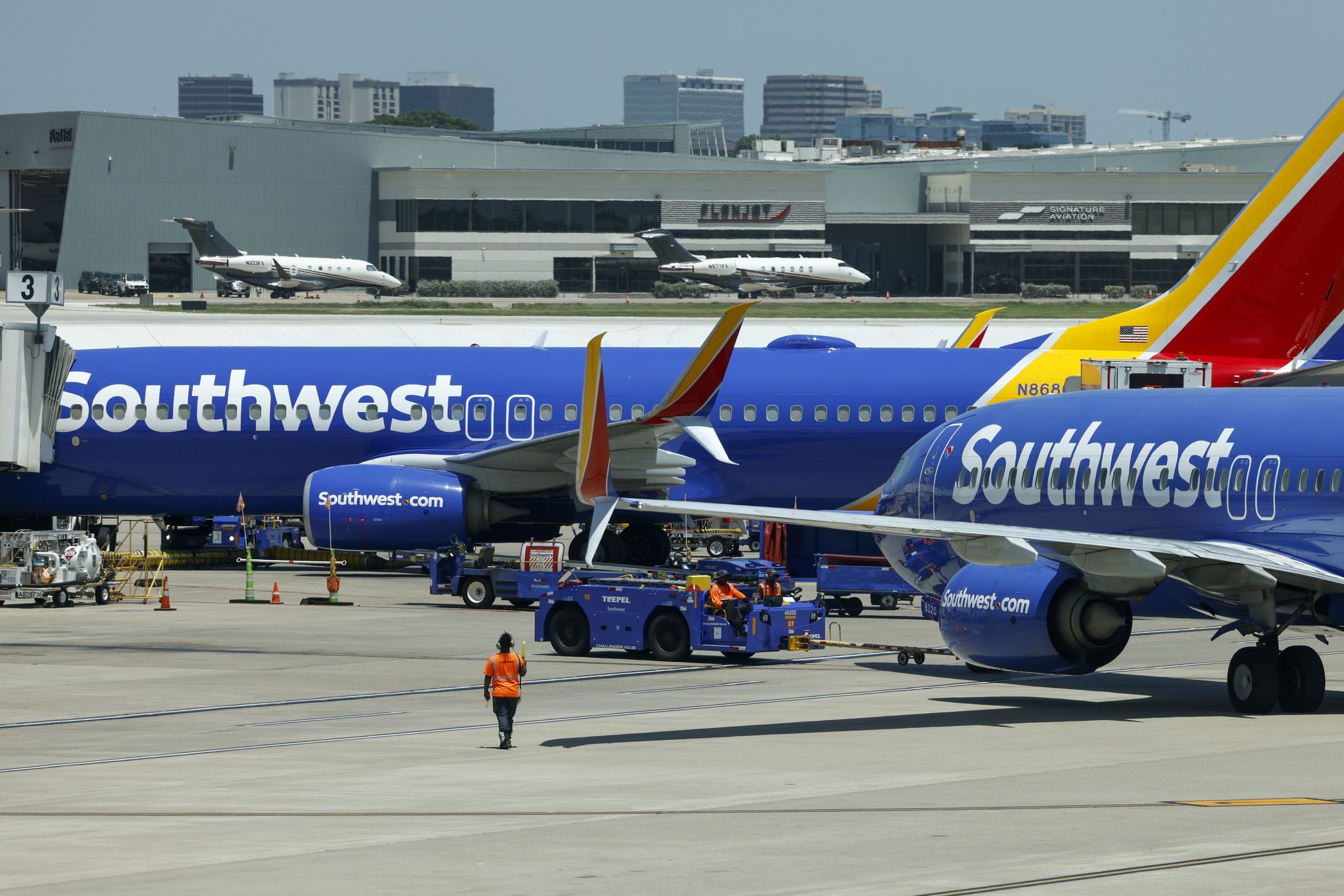 ICE detains Southwest Airlines flight attendant at Nashville airport
