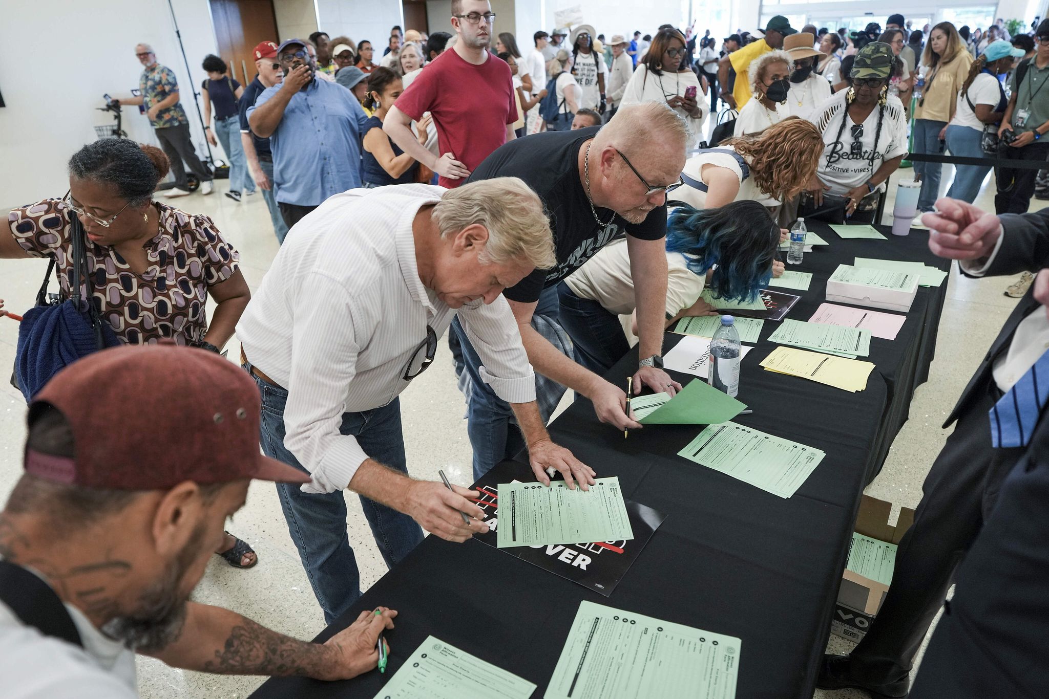 Here's how Texas Republicans would flip five Democratic seats in Congress