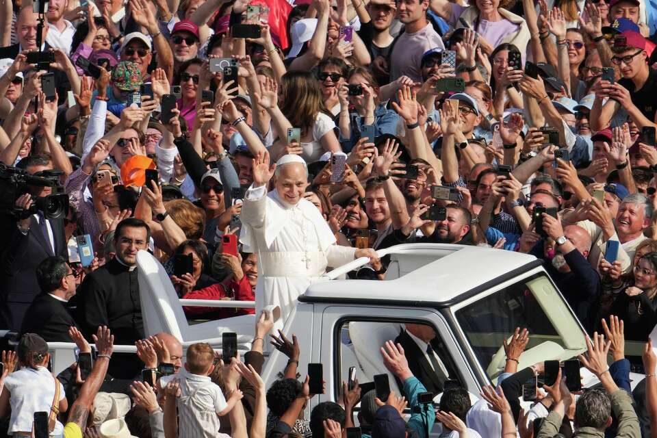 Pope Leo XIV vows to work for unity so Catholic Church becomes a symbol ...