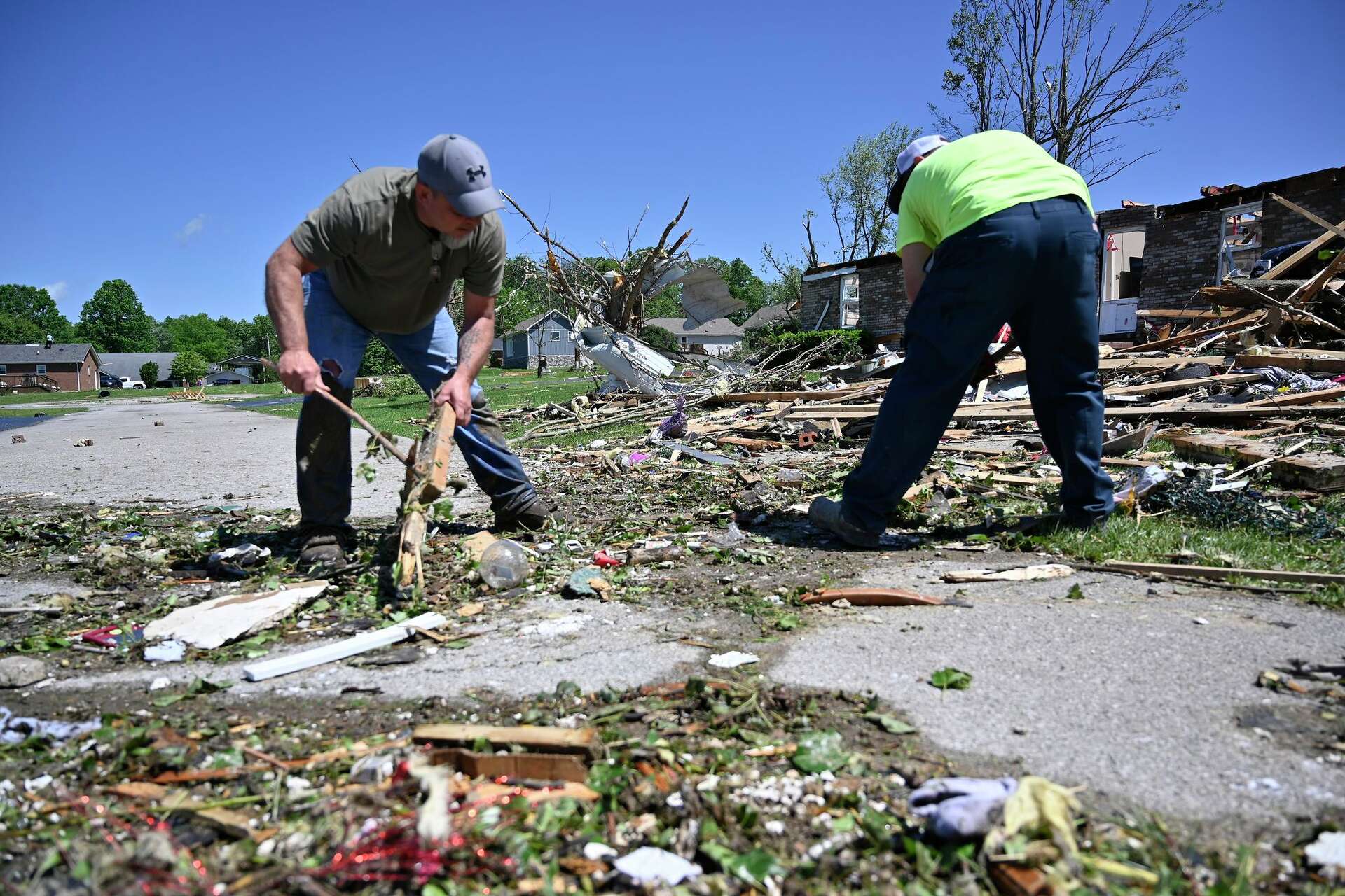 Texas severe weather: 23 dead in US, including 14 in Kentucky