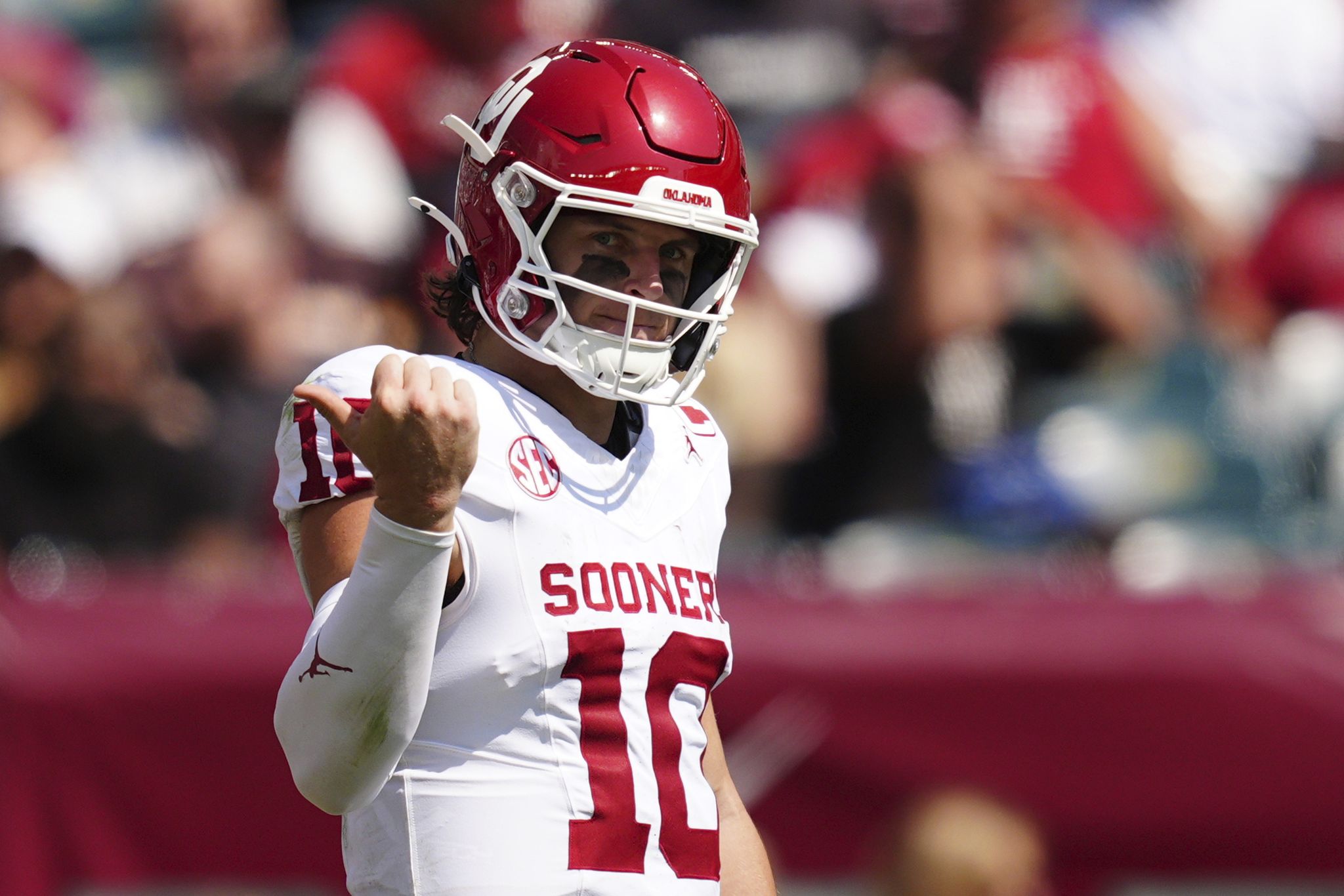 Oklahoma QB John Mateer officially listed as questionable vs. Texas