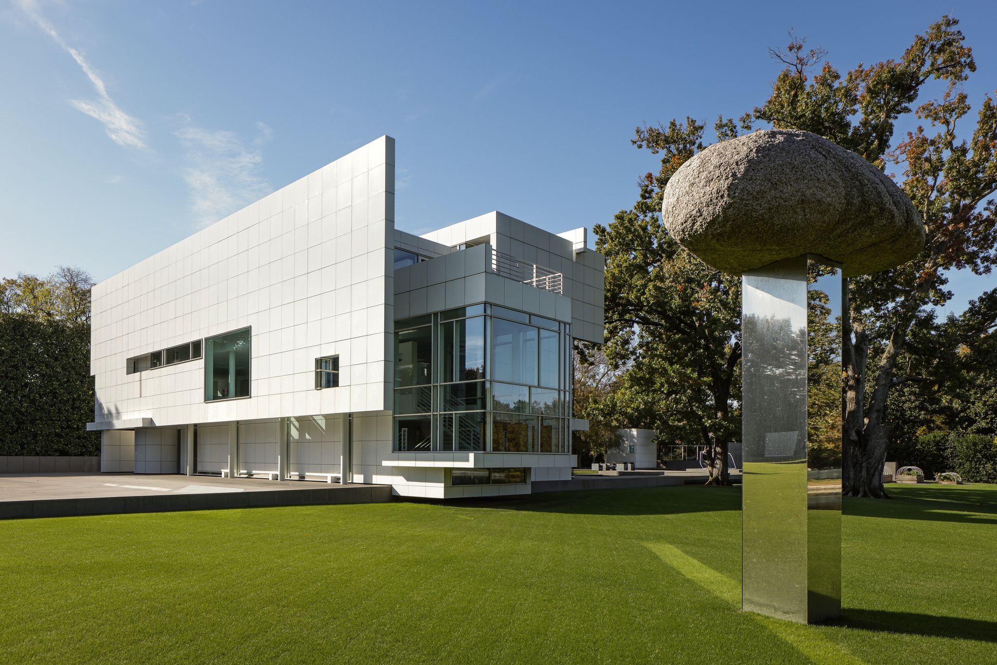 The iconic Rachofsky House can be yours, for $23M
