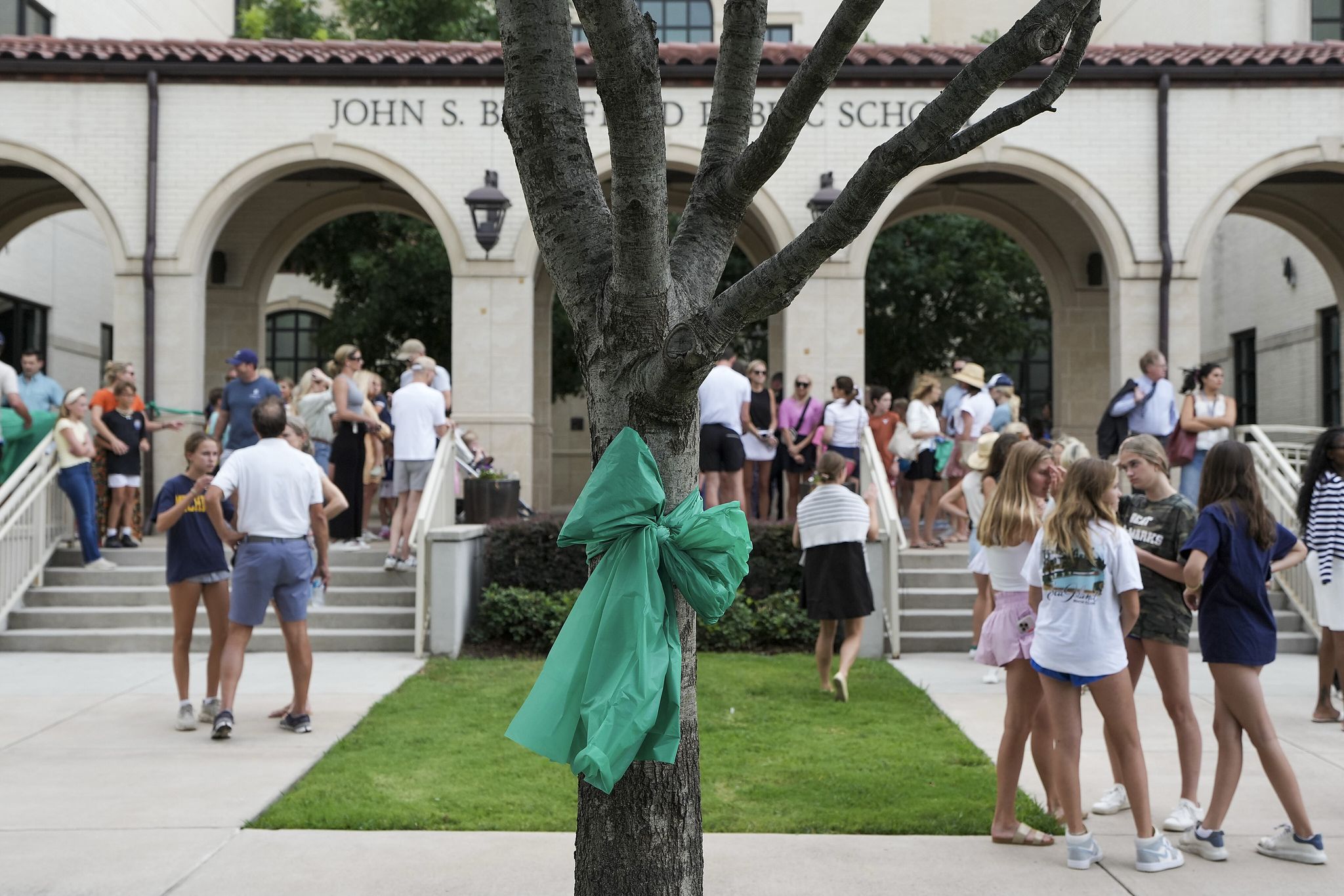 Highland Park honors flooding victims Lila Bonner and Eloise Peck