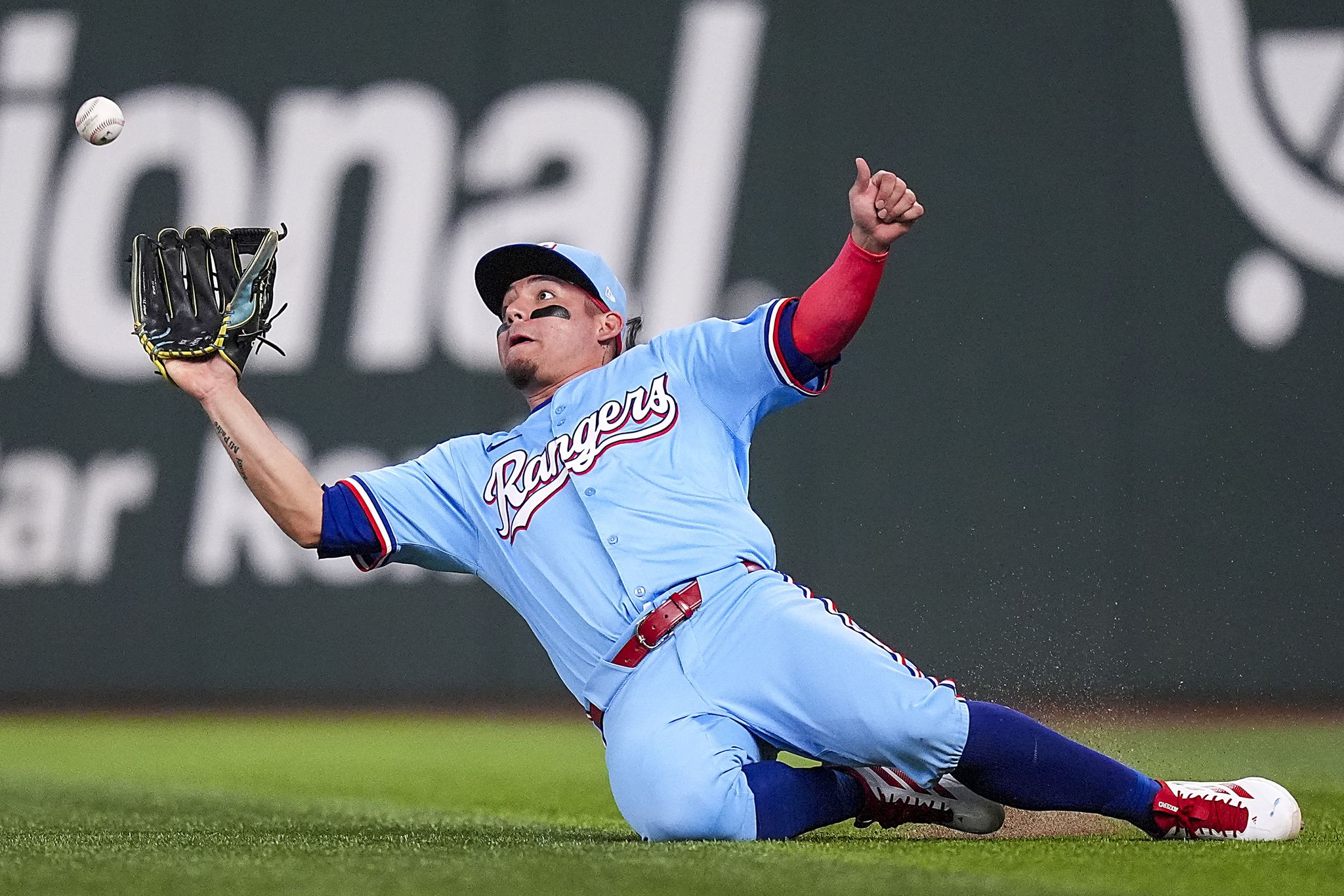 What trade chips do Rangers have heading into Winter Meetings?
