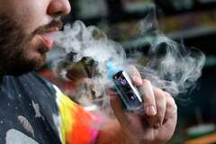 Dallas prohíbe el vapeo desde el 10 de diciembre, 2025