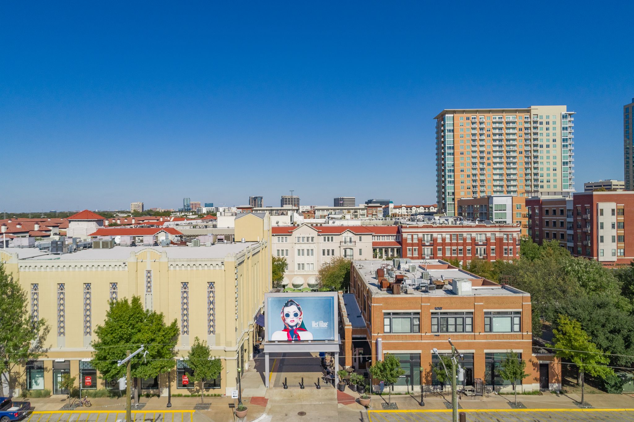 Shopbop IRL? Online fashion site picks Dallas for pop-up store