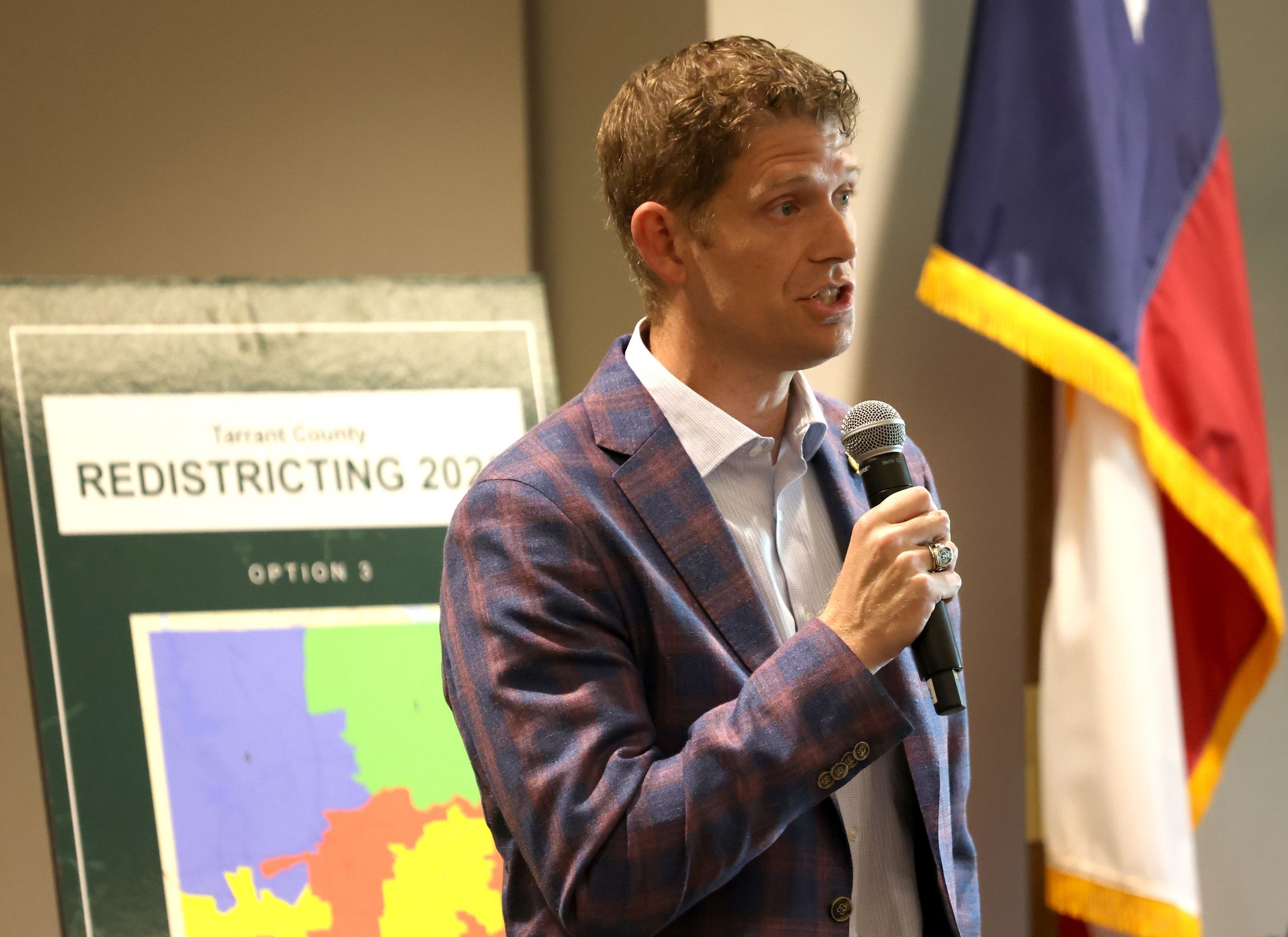Trae Fowler Fort Worth, Arlington mayors urge delay in Tarrant redistricting