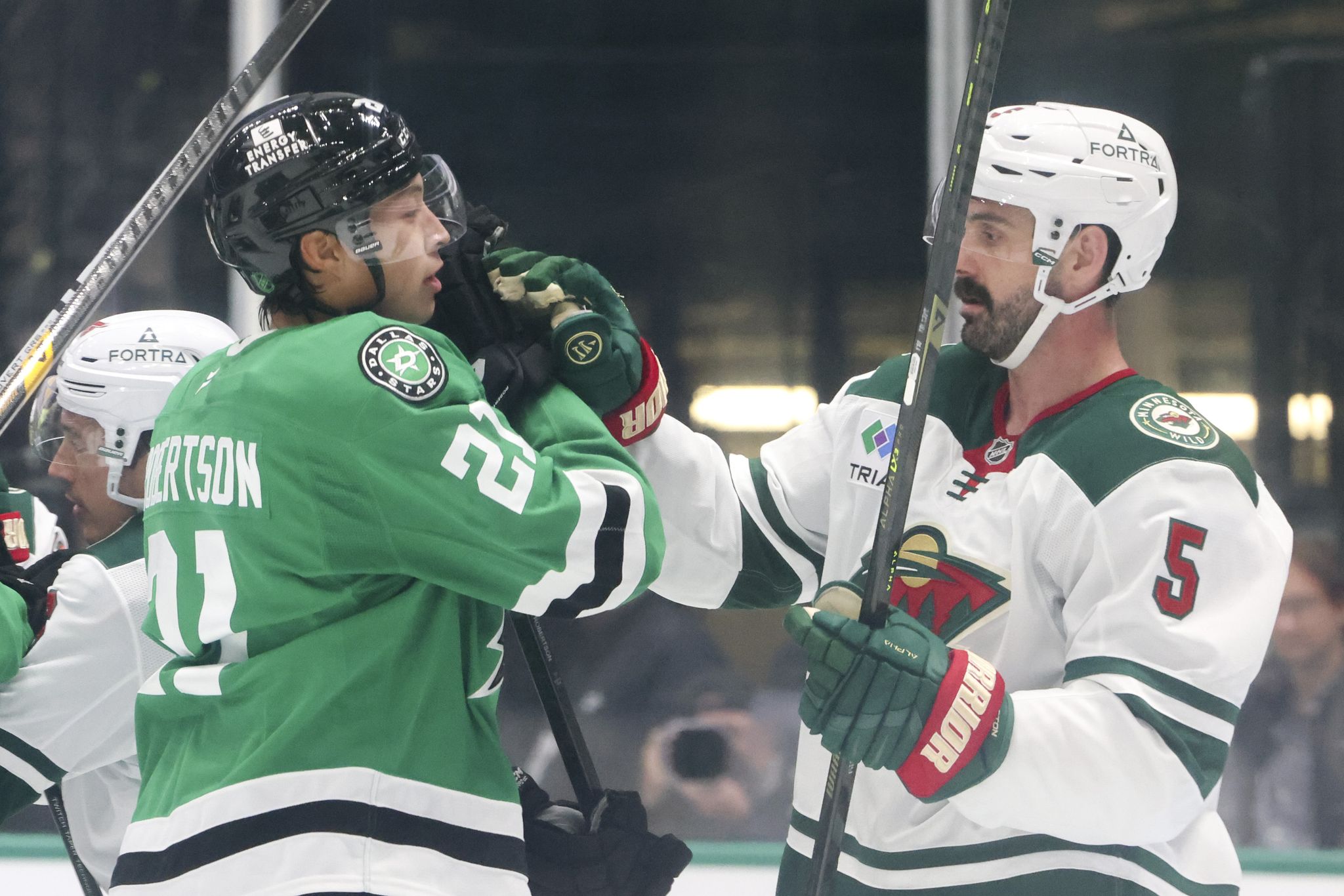 How Ella Langley's 'Choosin' Texas' became Stars' unofficial anthem