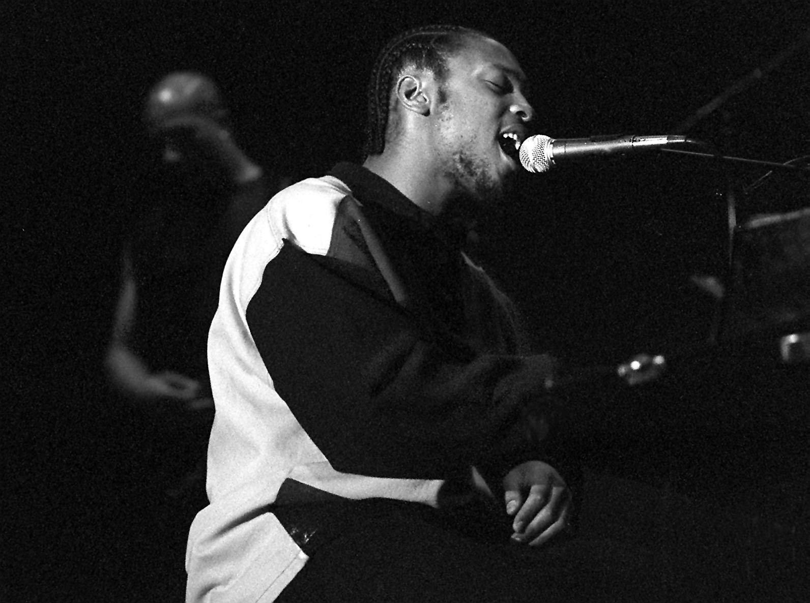 How D'Angelo helped launch the career of Dallas' Erykah Badu