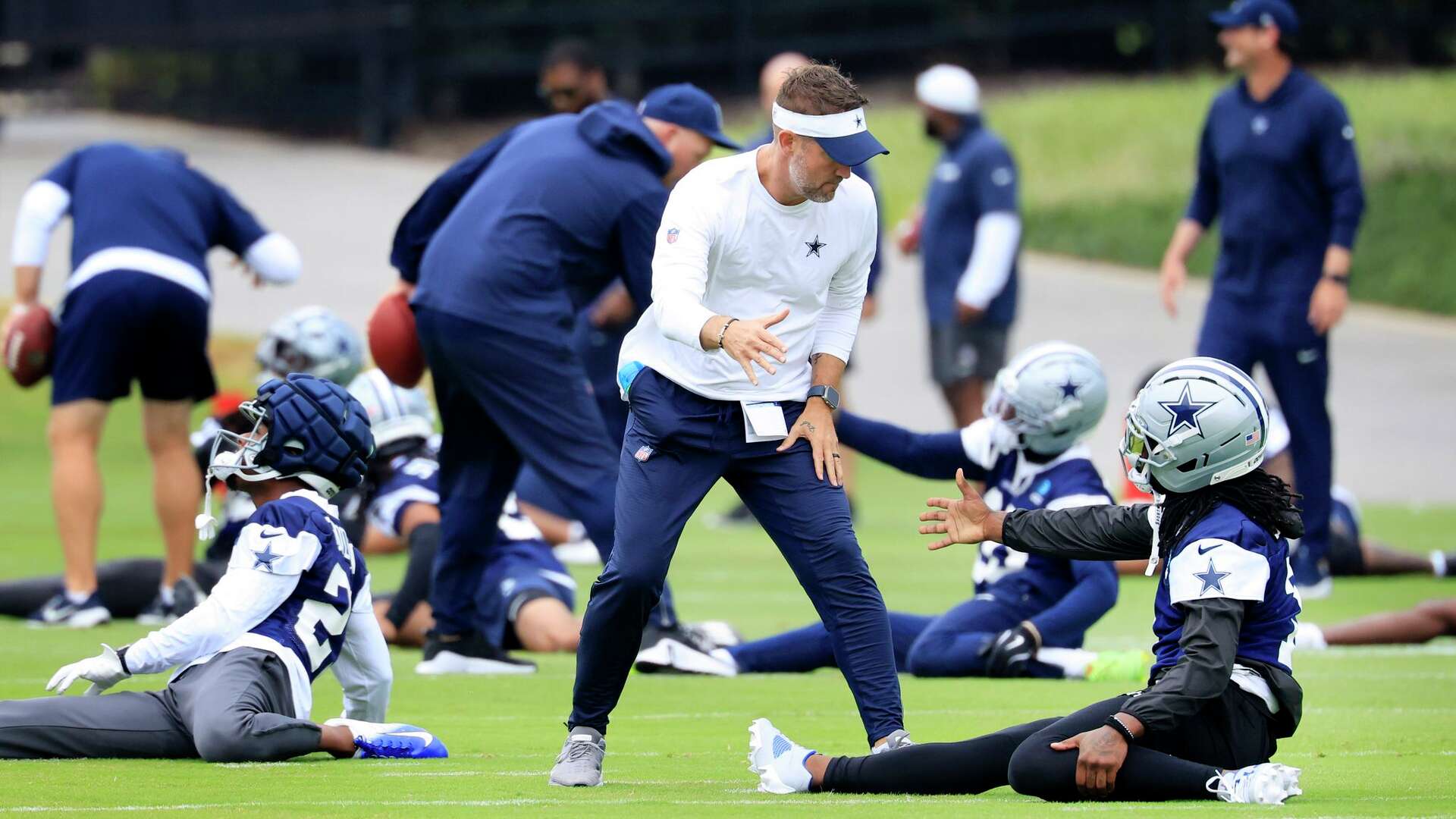 Cowboys take advantage of 'bonus day' ahead of MNF game vs. Arizona