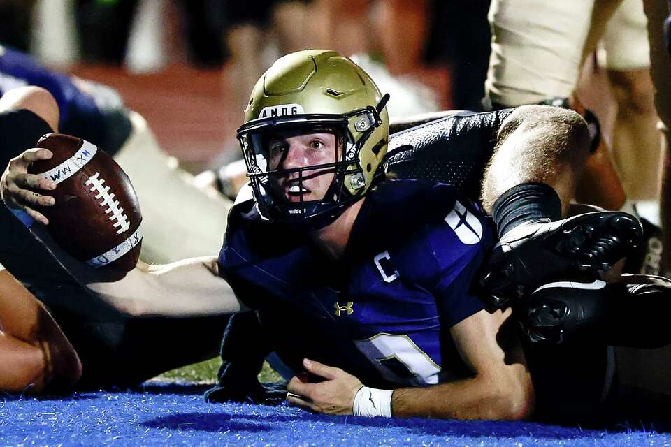 Jesuit offense maturing at best possible time ahead of area round