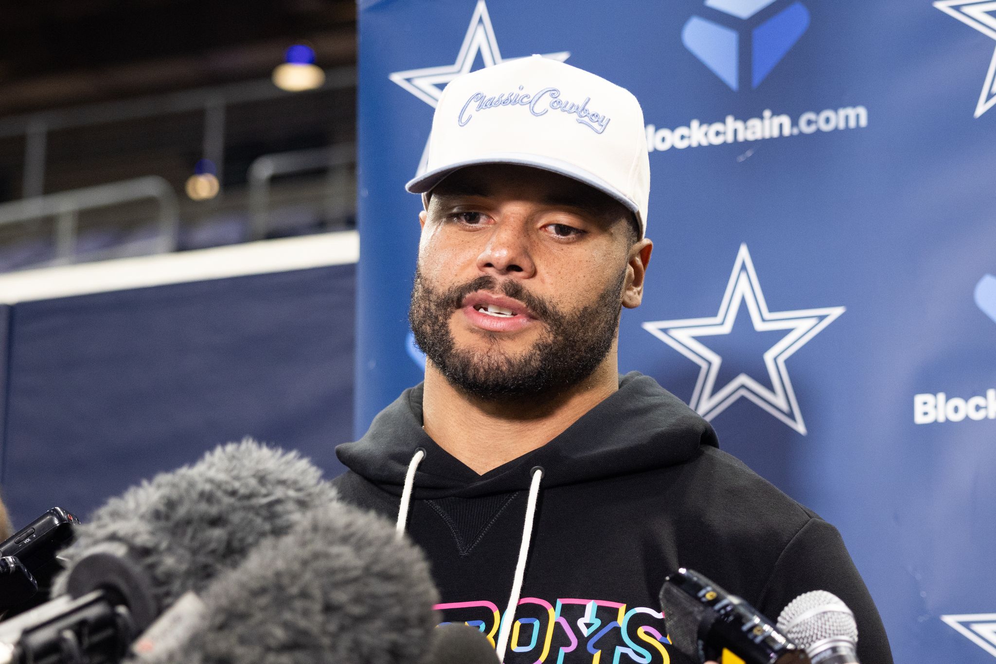 Prescott, Cowboys' team leaders grieve while speaking from experience