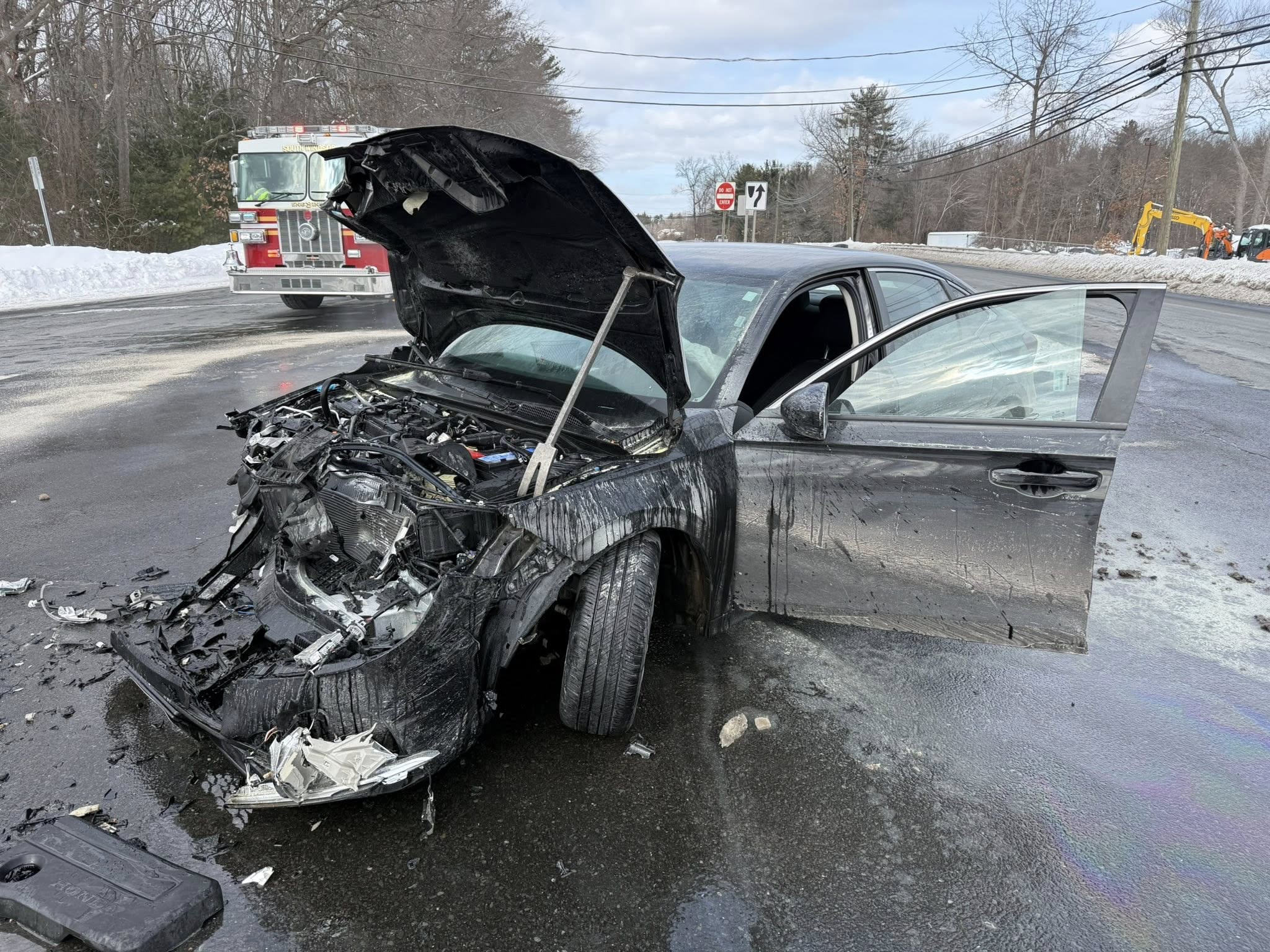 South Windsor crash leads to car fire, one injury, officials say