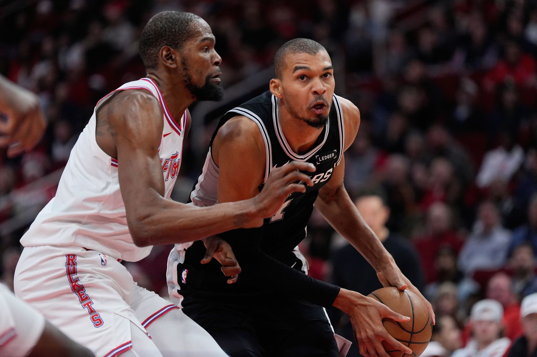 Rockets' Kevin Durant eyes challenging matchups with Spurs