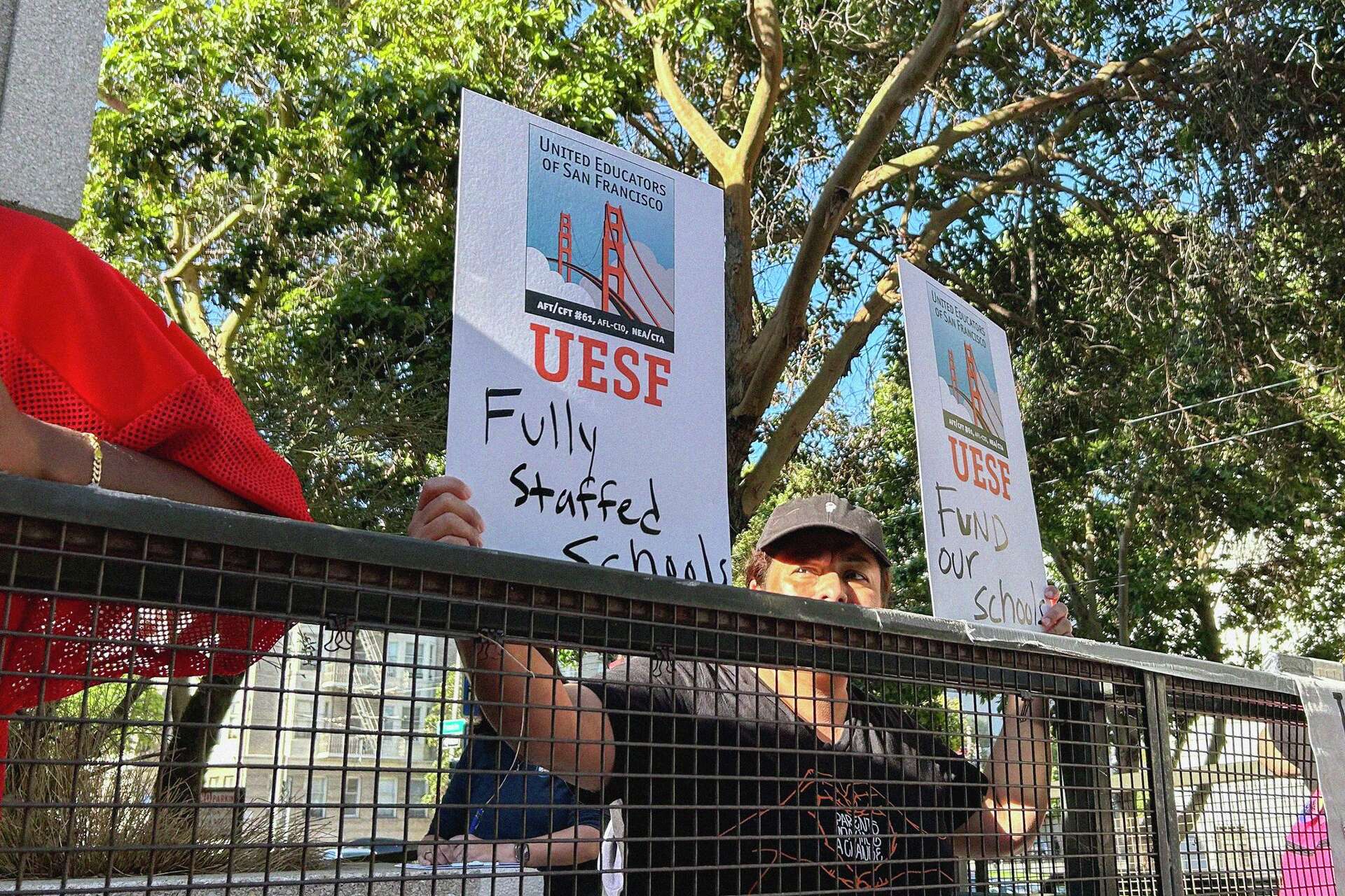 San Francisco teachers overwhelmingly approve first strike since 1979