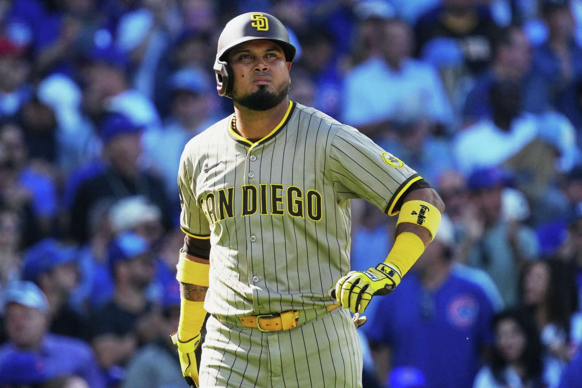 Luis Arraez, a 3-time batting champion, finalizes $12 million, 1-year ...