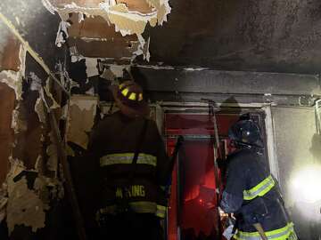 Oakland: Fire Damages Single Unit Of Structure In Lakeside District