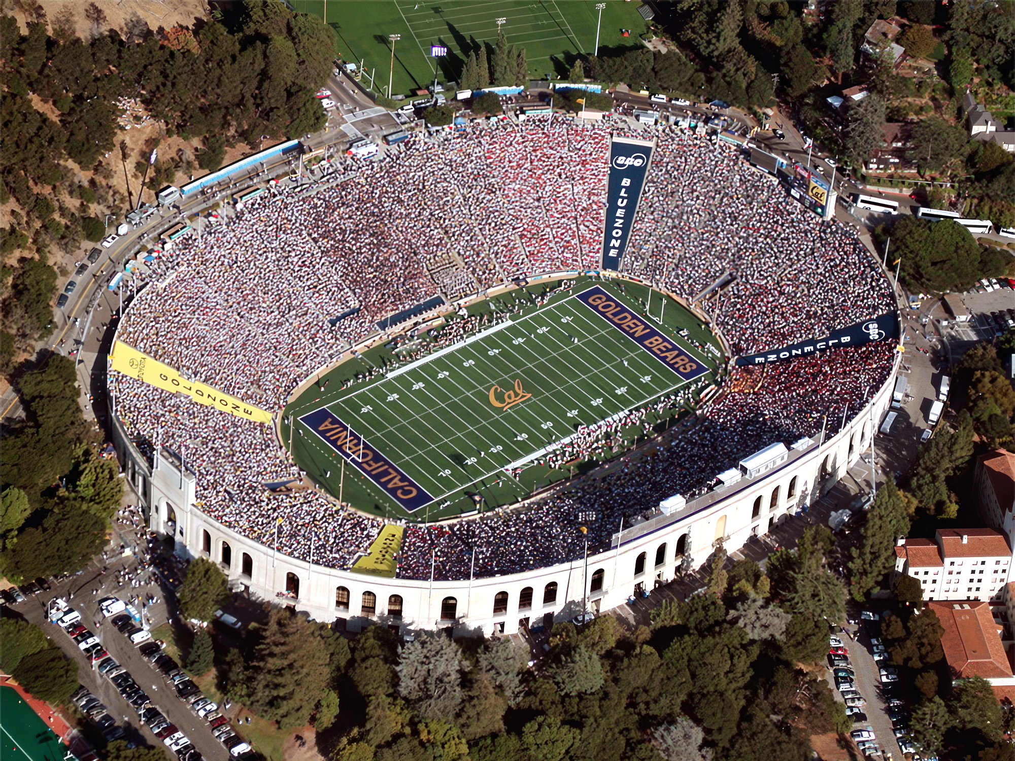 Berkeley: Cal Expecting Large Crowd For Football Opener Against Ucla