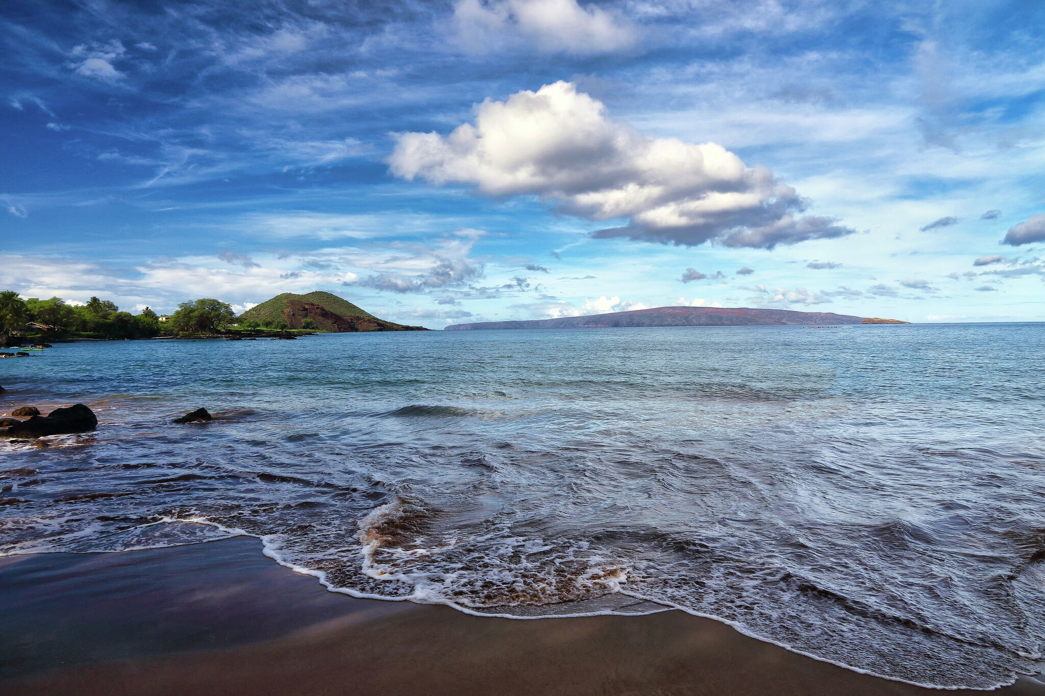 California man dies while snorkeling on Maui