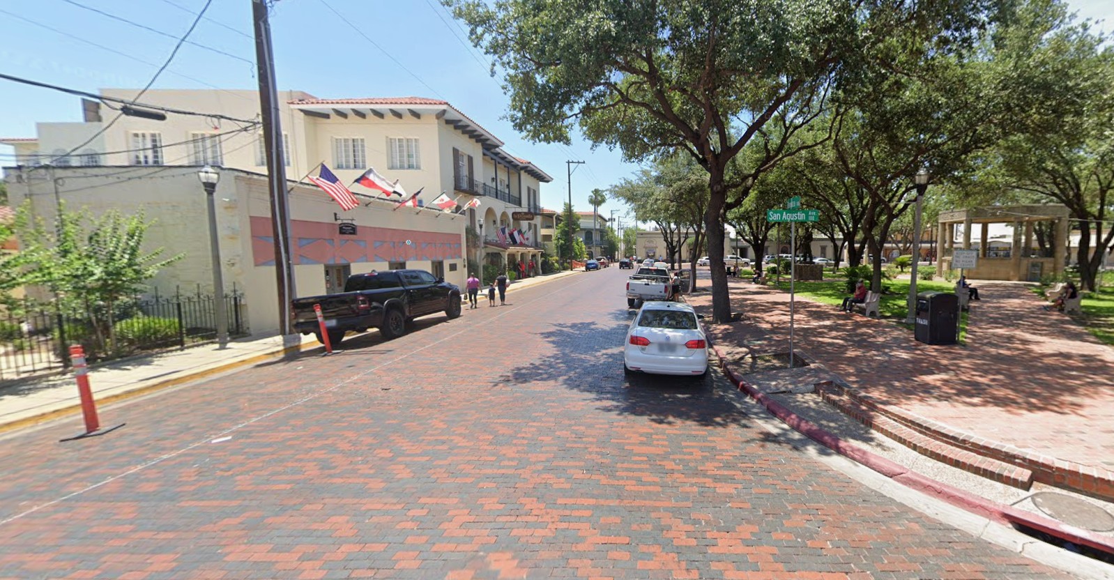 LPD: Two arrested after stolen San Antonio vehicle found in Laredo