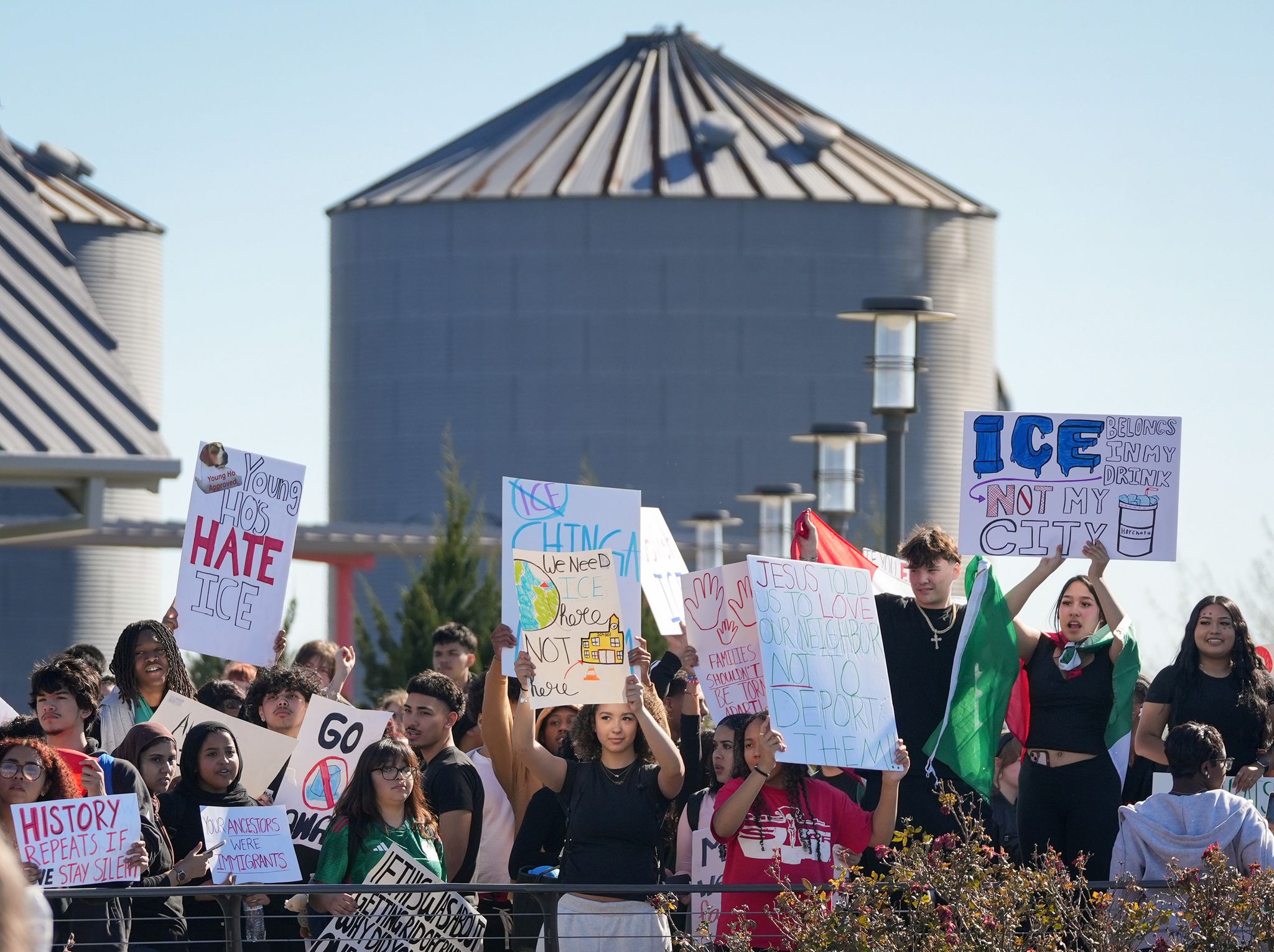 Hundreds of Hutto High School students stage walkout to protest ICE actions