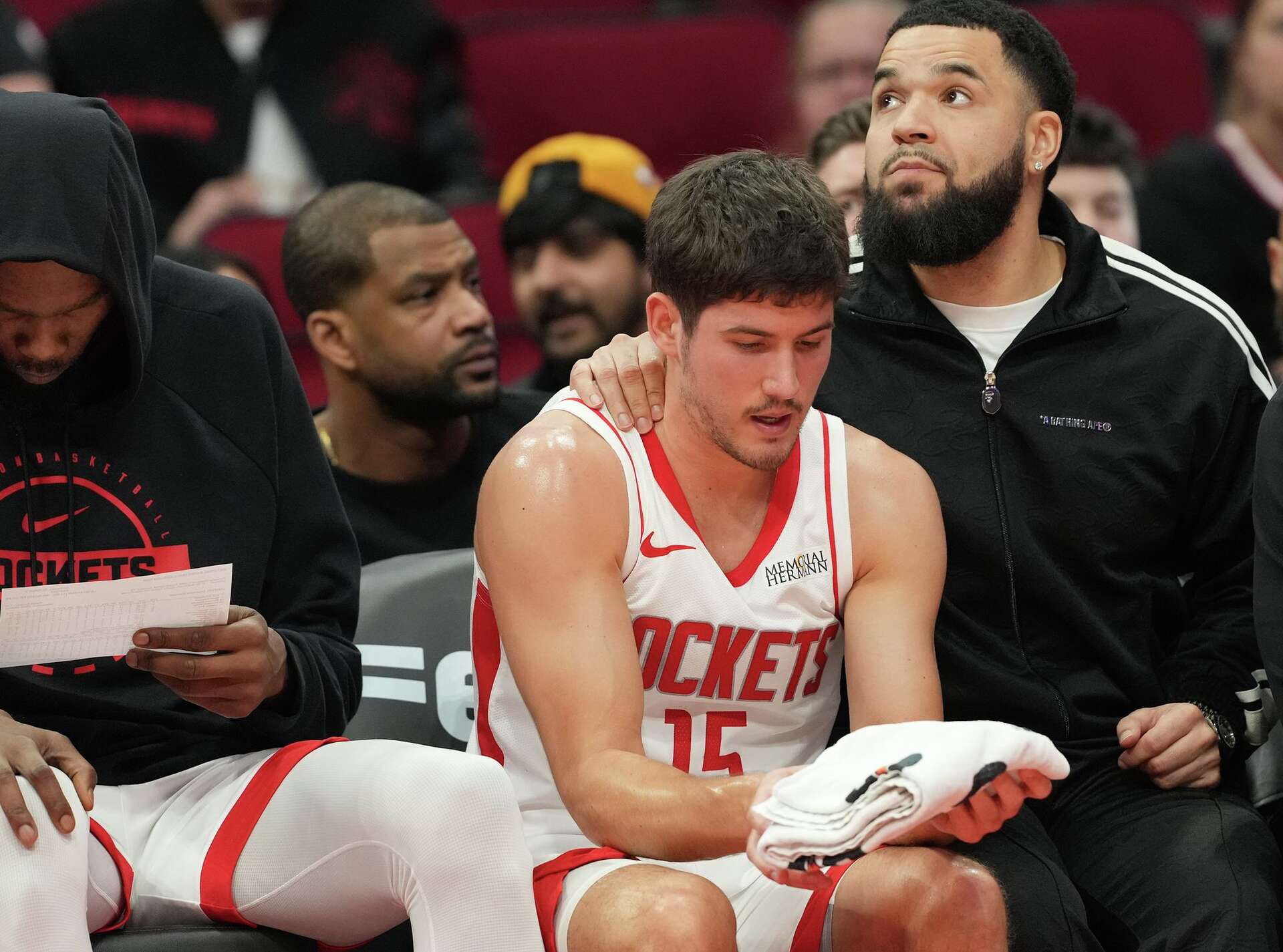 Houston Rockets Rows Houston Rockets drop second in a row with lackluster loss to Charlotte