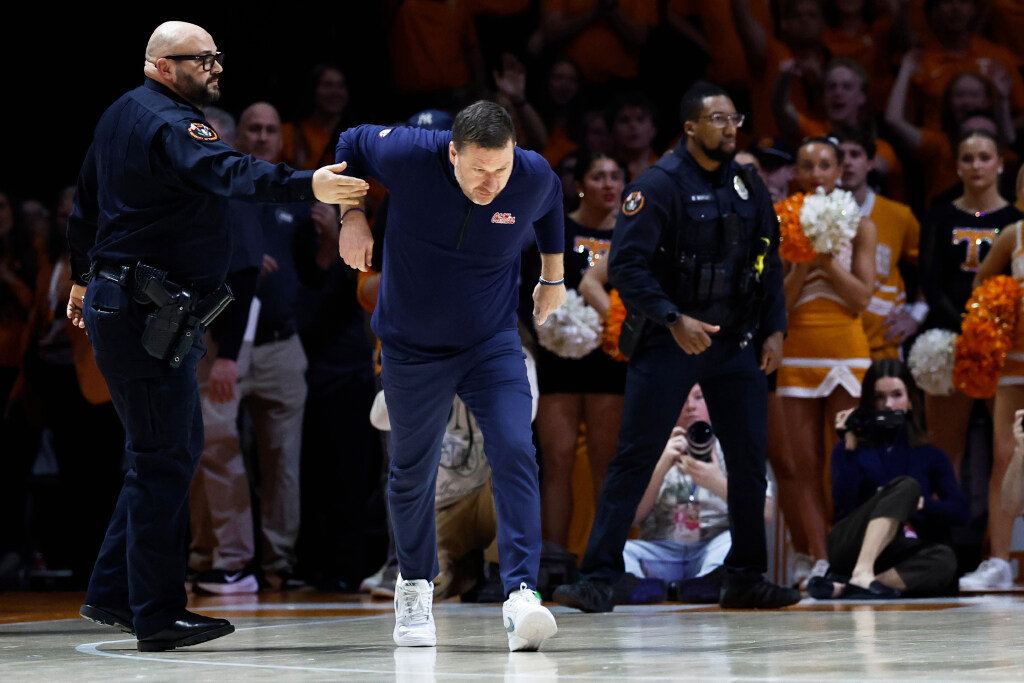 3 years after Texas firing, Ole Miss coach back in Austin