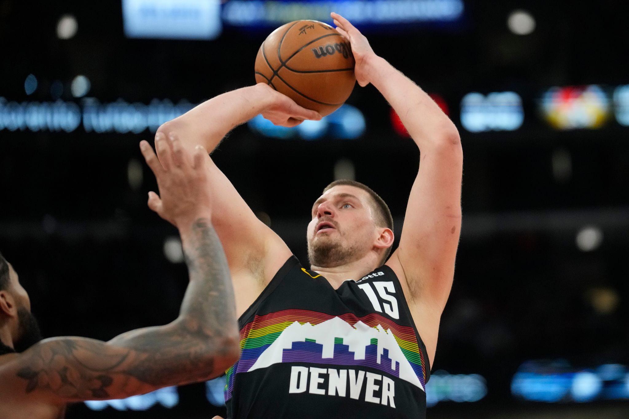 Nikola Jokic supera a Oscar Robertson con 2do mayor número de triples ...