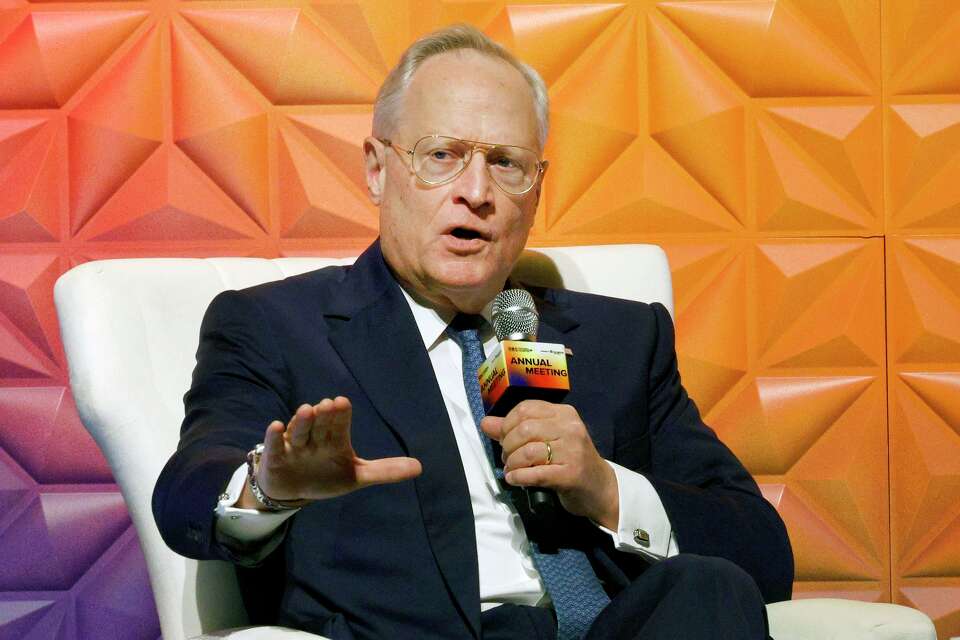 Ross Perot Jr. weighs in on Mavs arena, AI, Taylor Sheridan's 'Landman'