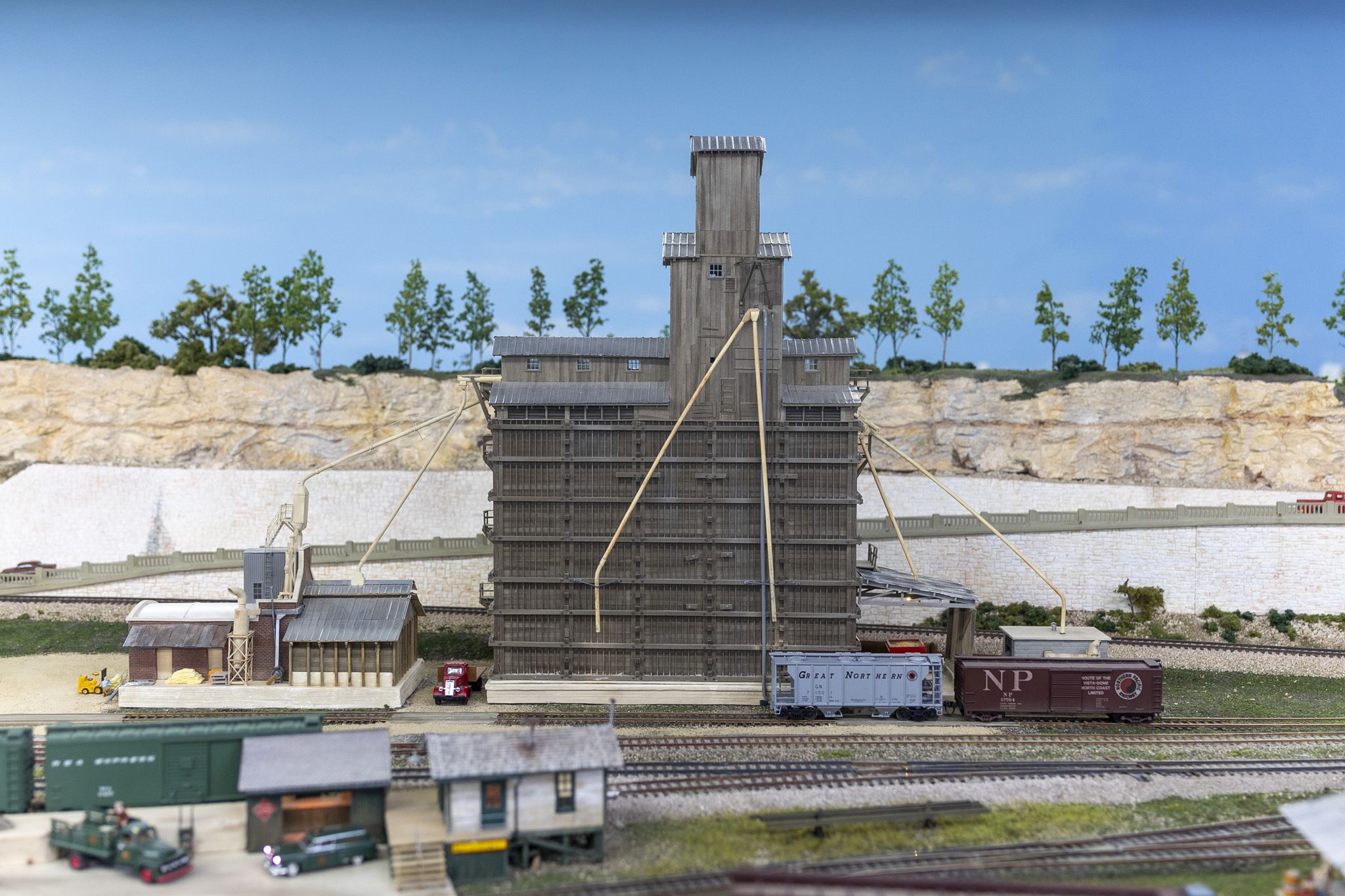 All aboard nostalgia: Model trains steal the show at 50th annual jamboree