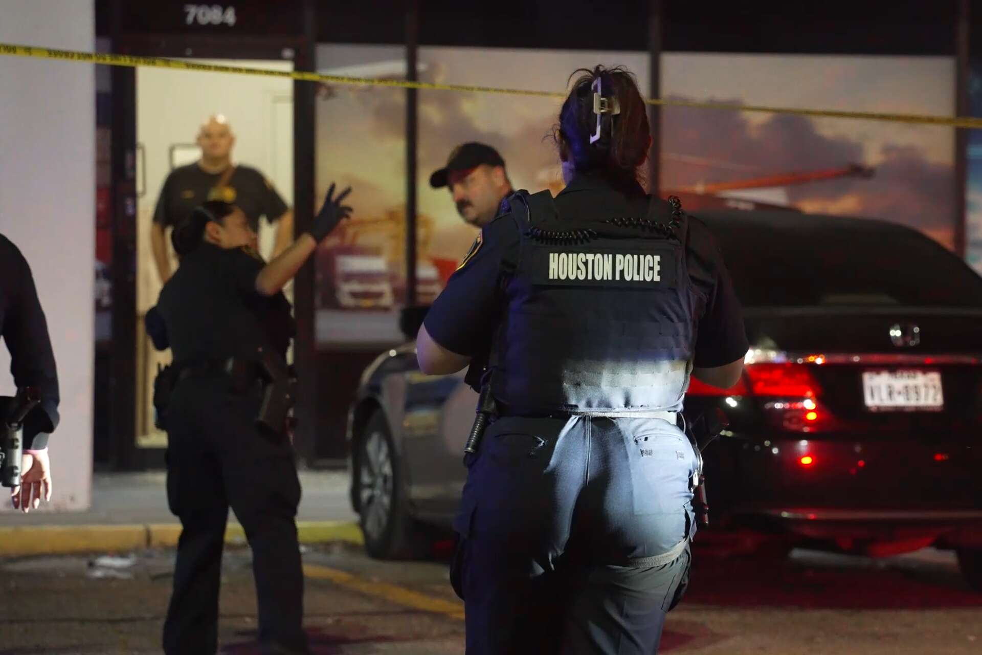 HPD: Security guard shot dead in illegal game room armed robbery