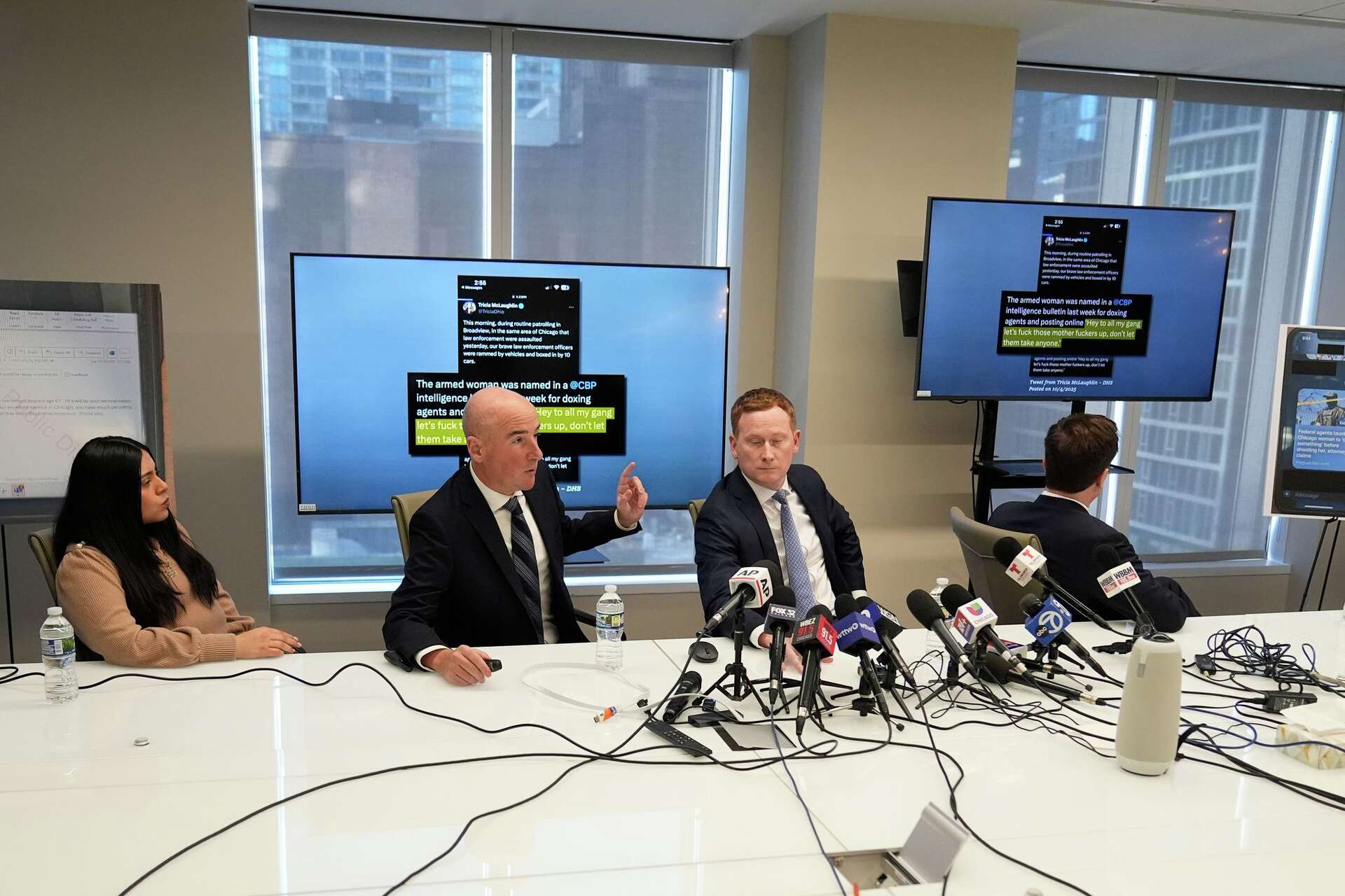 Lawyers of Chicago woman shot by federal agents say documents show how ...