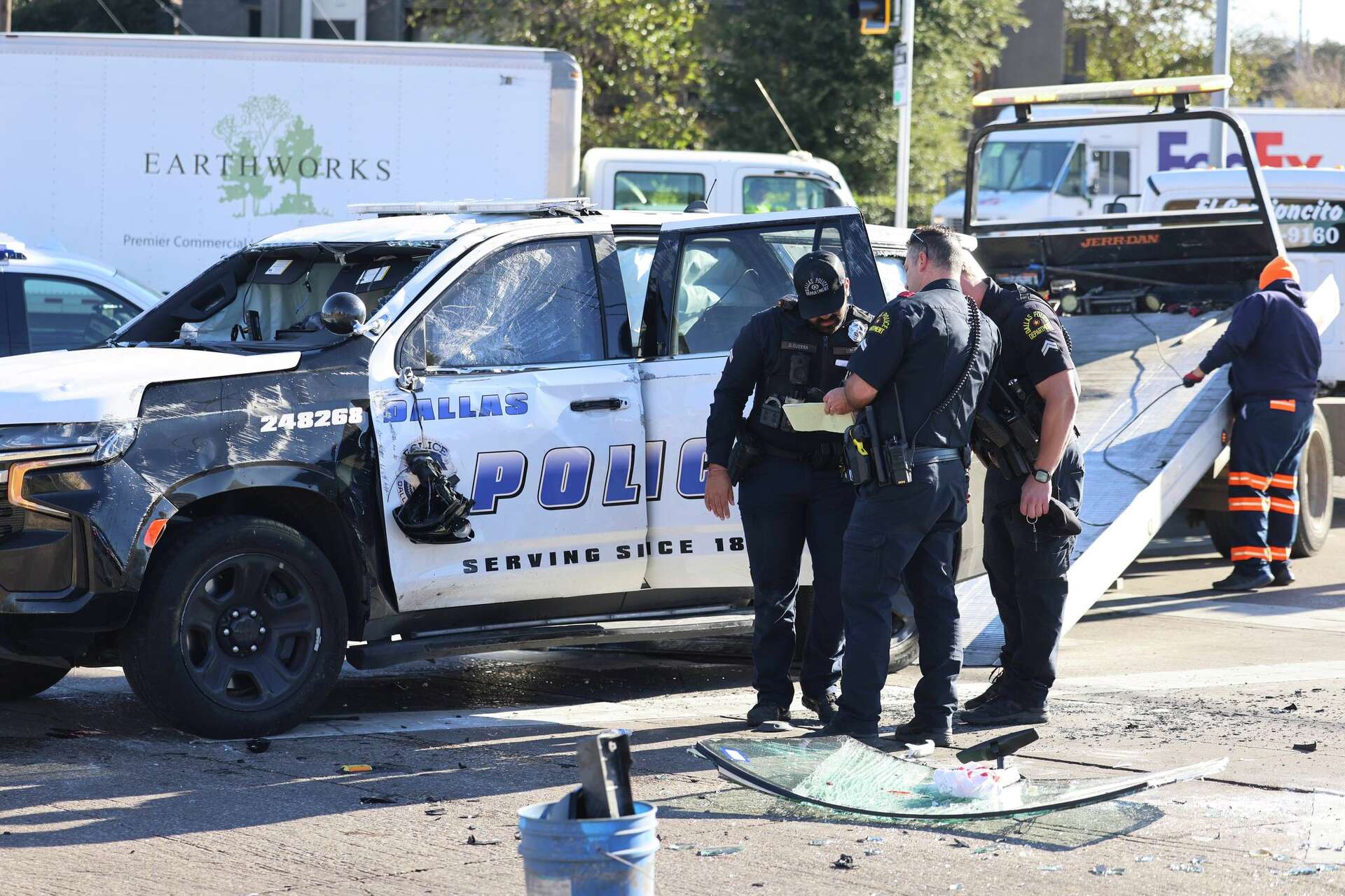 Dallas police officers hospitalized after vehicle crash