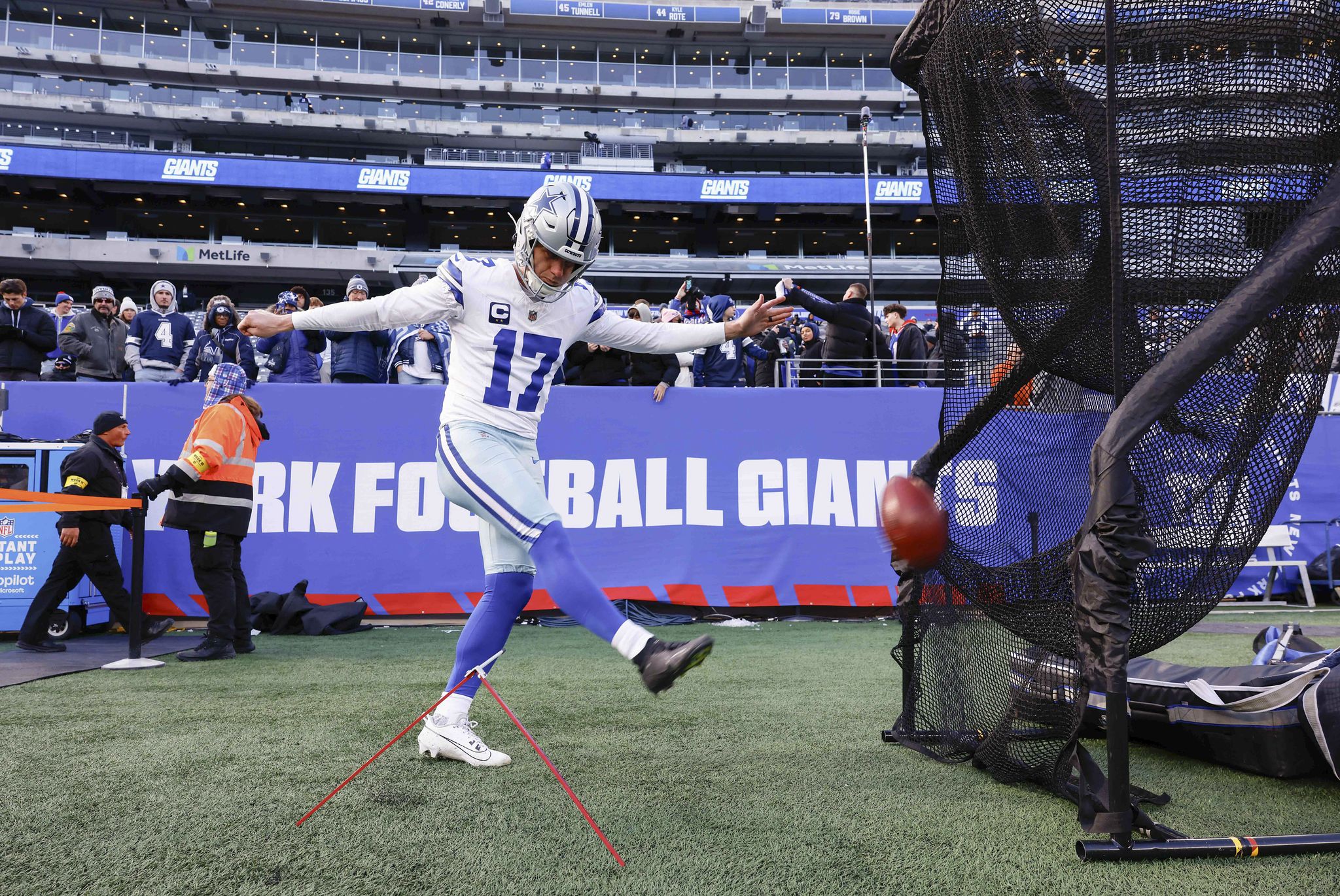 Dallas Cowboys Kicker Brandon Aubrey Warms Up Before Giants Game on January 4, 2026