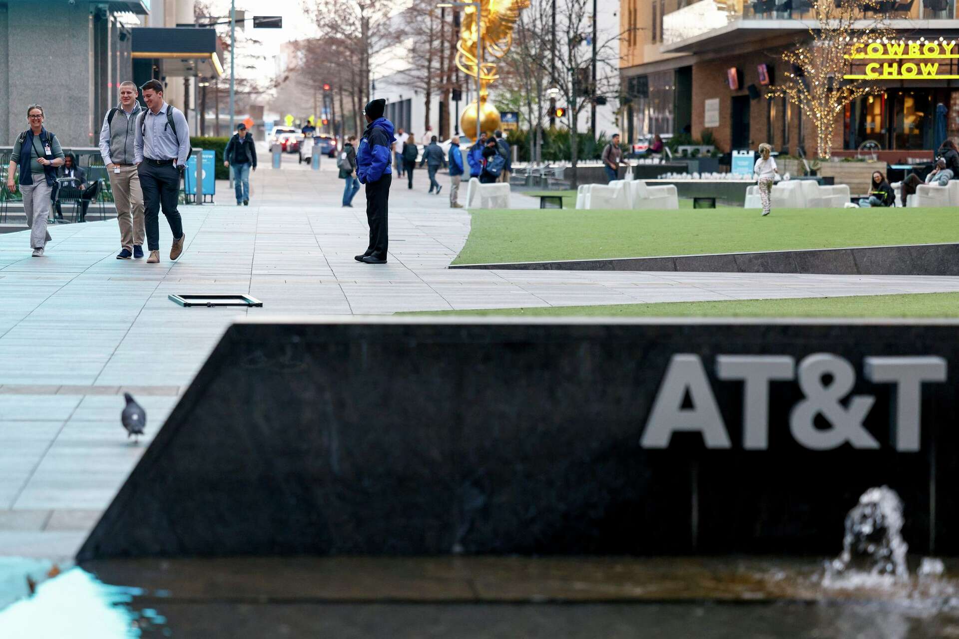 AT&T in Dallas: A timeline of the telecommunication giant's time in ...